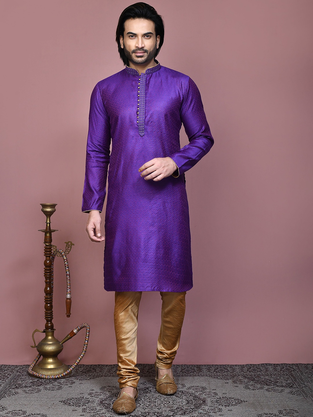 

RANAK Men Embroidered Regular Kurta with Pyjamas, Violet