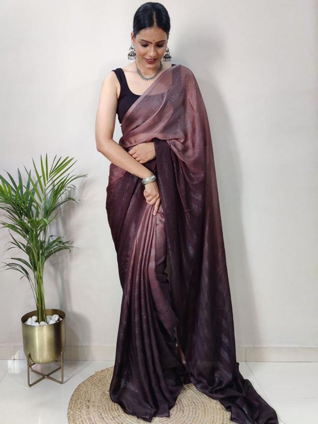 

Anouk Rustic Ombre Poly Georgette Ready to Wear Saree, Burgundy