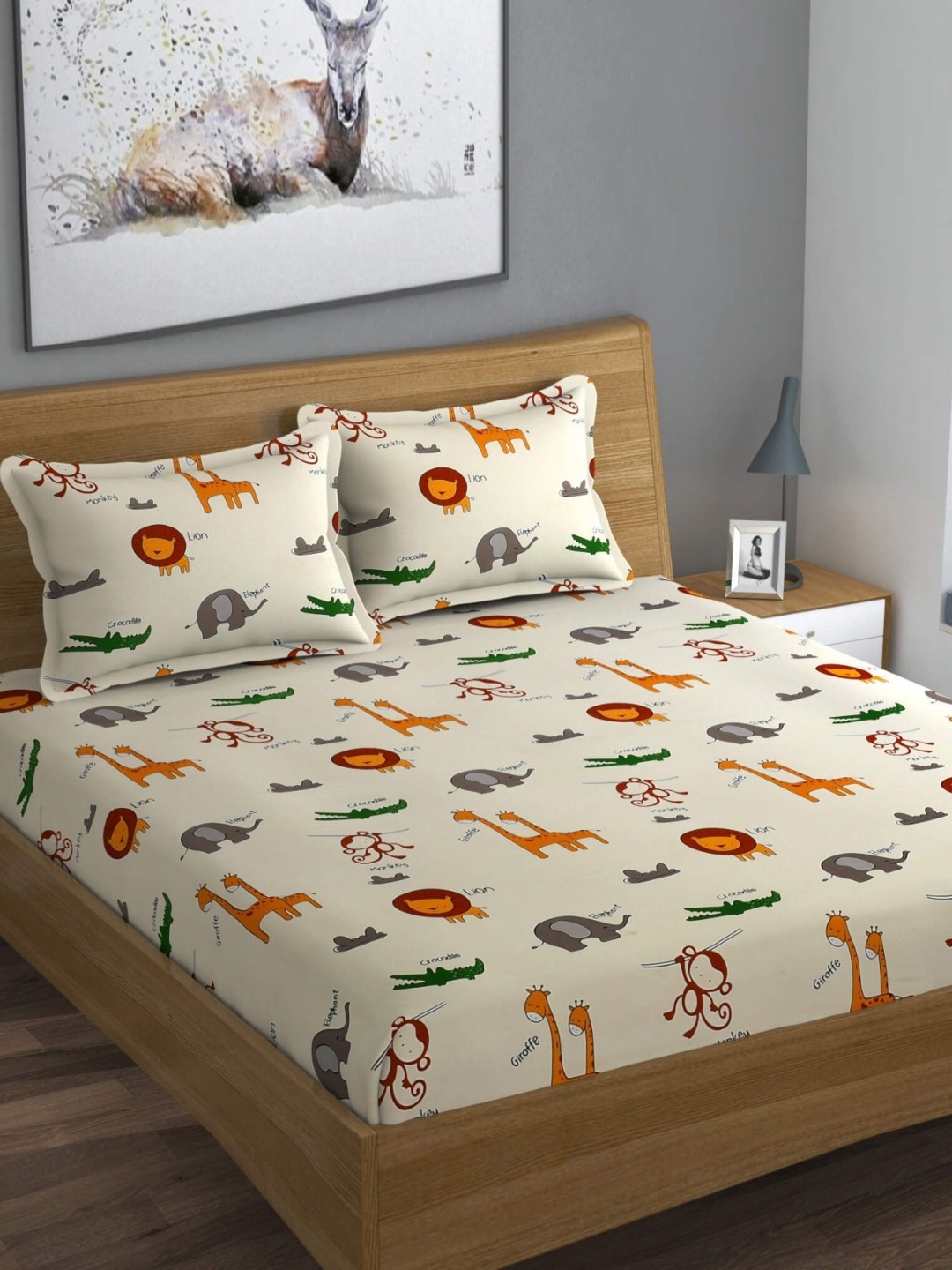 

THE little BIG STORE Beige & Orange Printed 260 TC King Bedsheet With 2 Pillow Covers