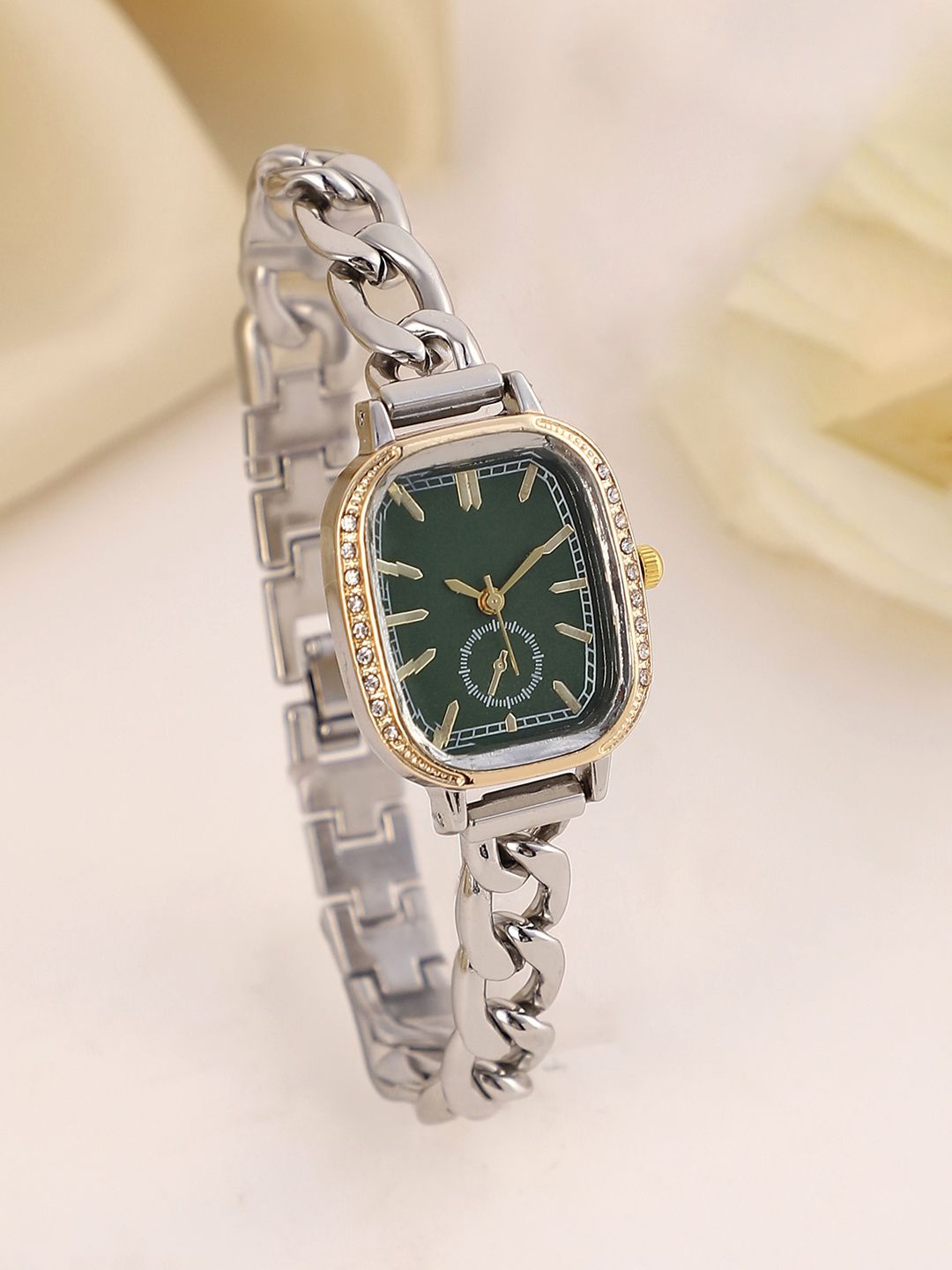 

HAUTE SAUCE by Campus Sutra Women's The Churchford Rectangular Watch SS25_HSWC1409, Green