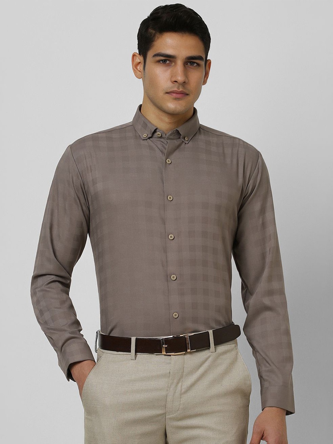 

V Dot Men Slim Fit Opaque Checked Casual Shirt, Brown