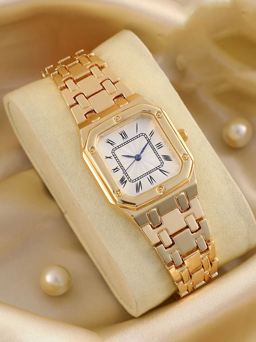 

HAUTE SAUCE by Campus Sutra Women's The Torque Roman Square Watch SS25_HSWC1354-Gold