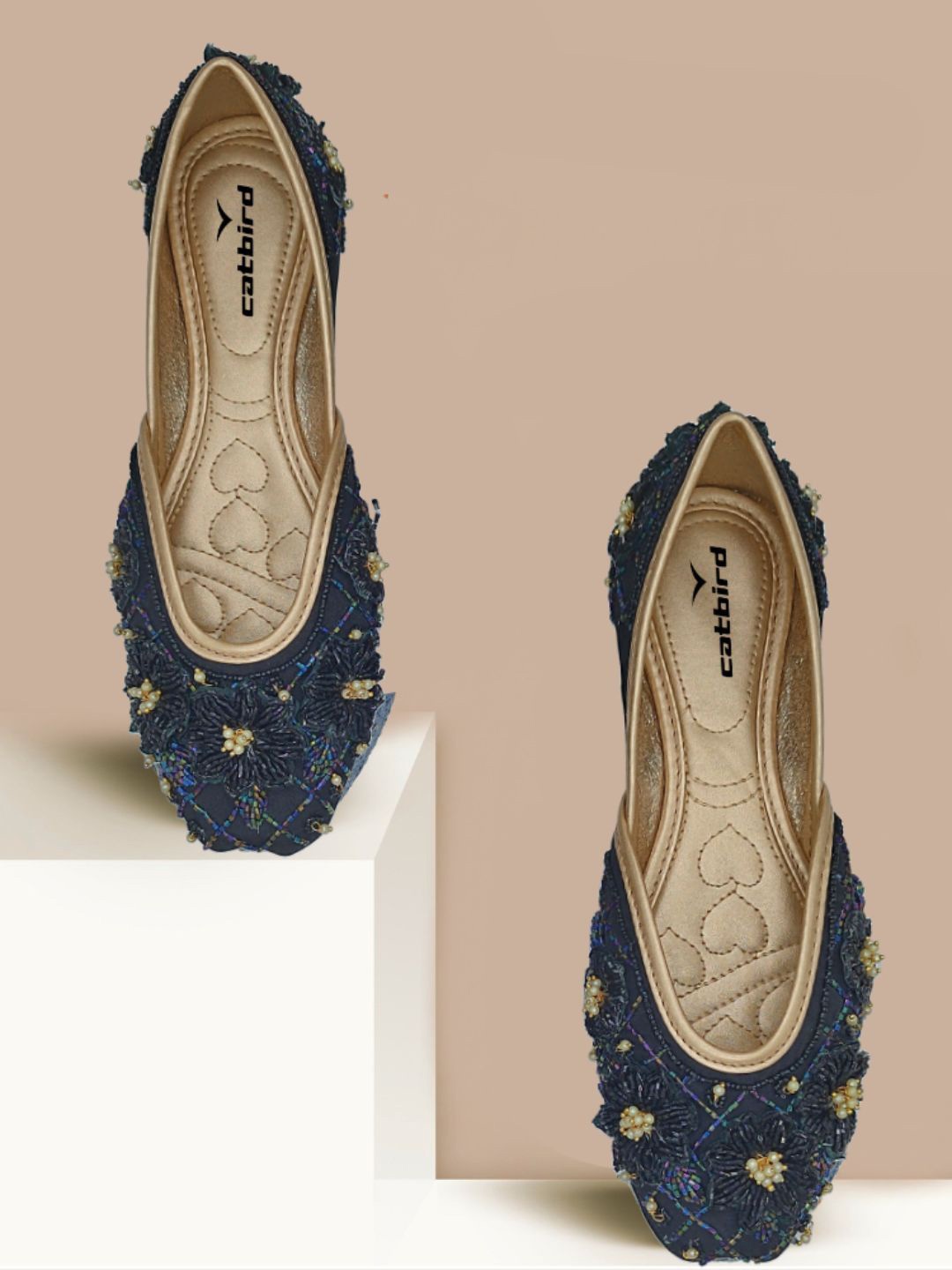 

CATBIRD Women Ethnic Mojaris with Embroidered Flats, Black