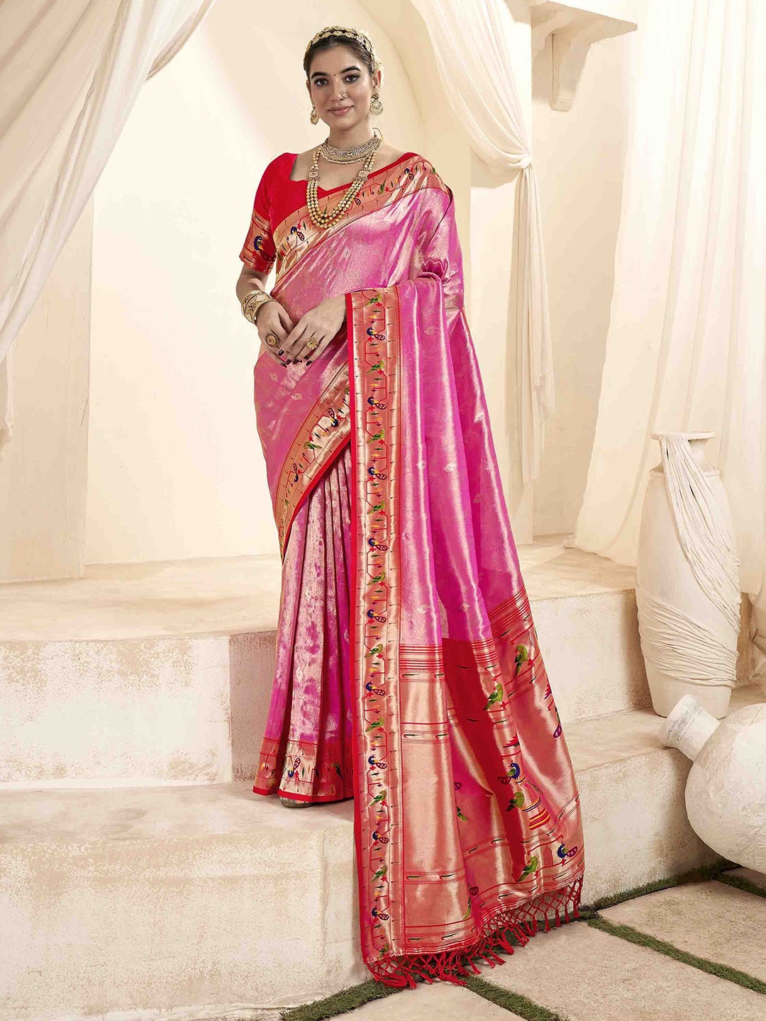 

Blissta Woven Design Zari Silk Blend Paithani Saree, Pink