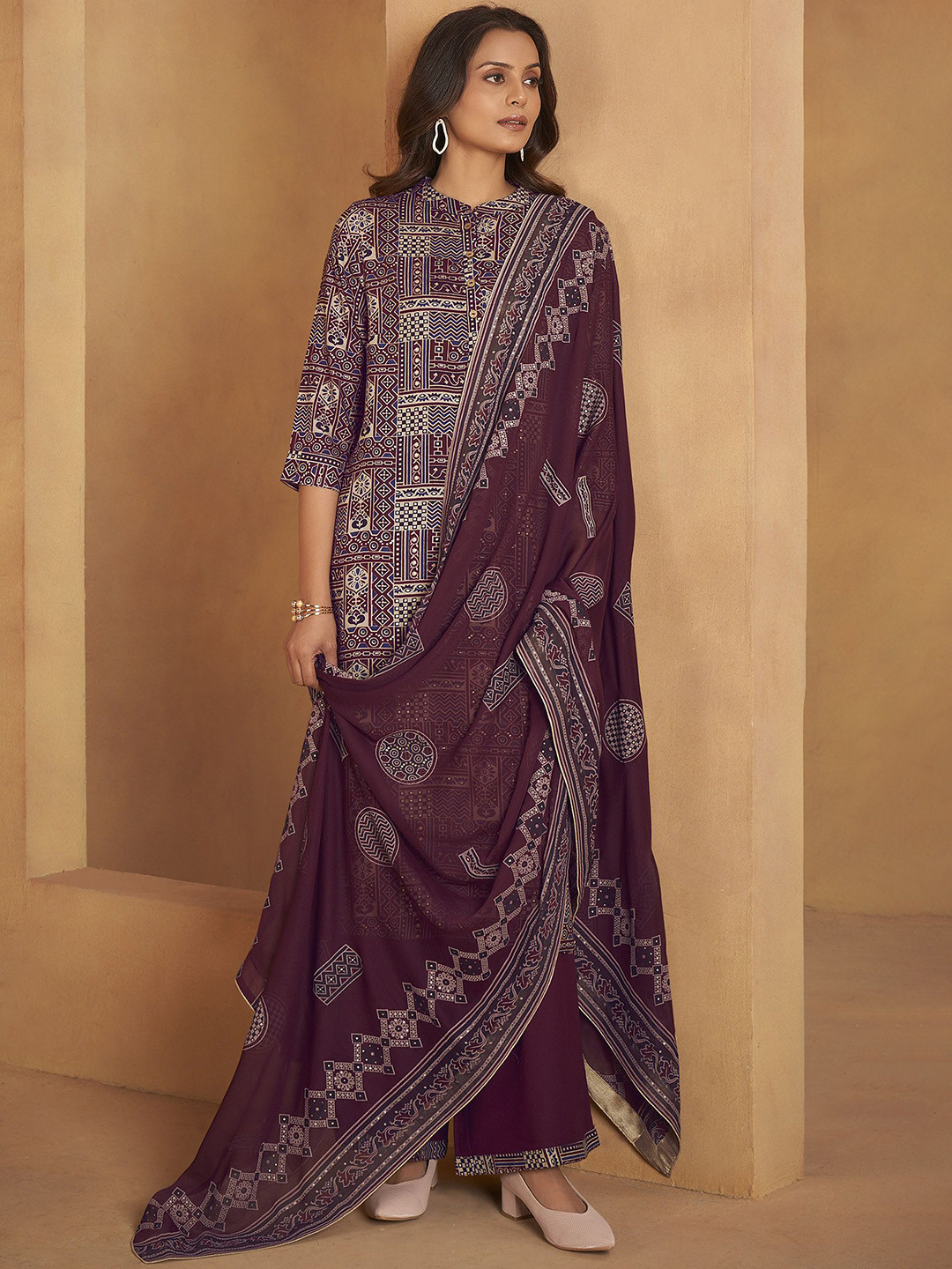 

Anouk Geometric Printed Mandarin Collar Straight Kurta With Palazzos & Dupatta, Brown