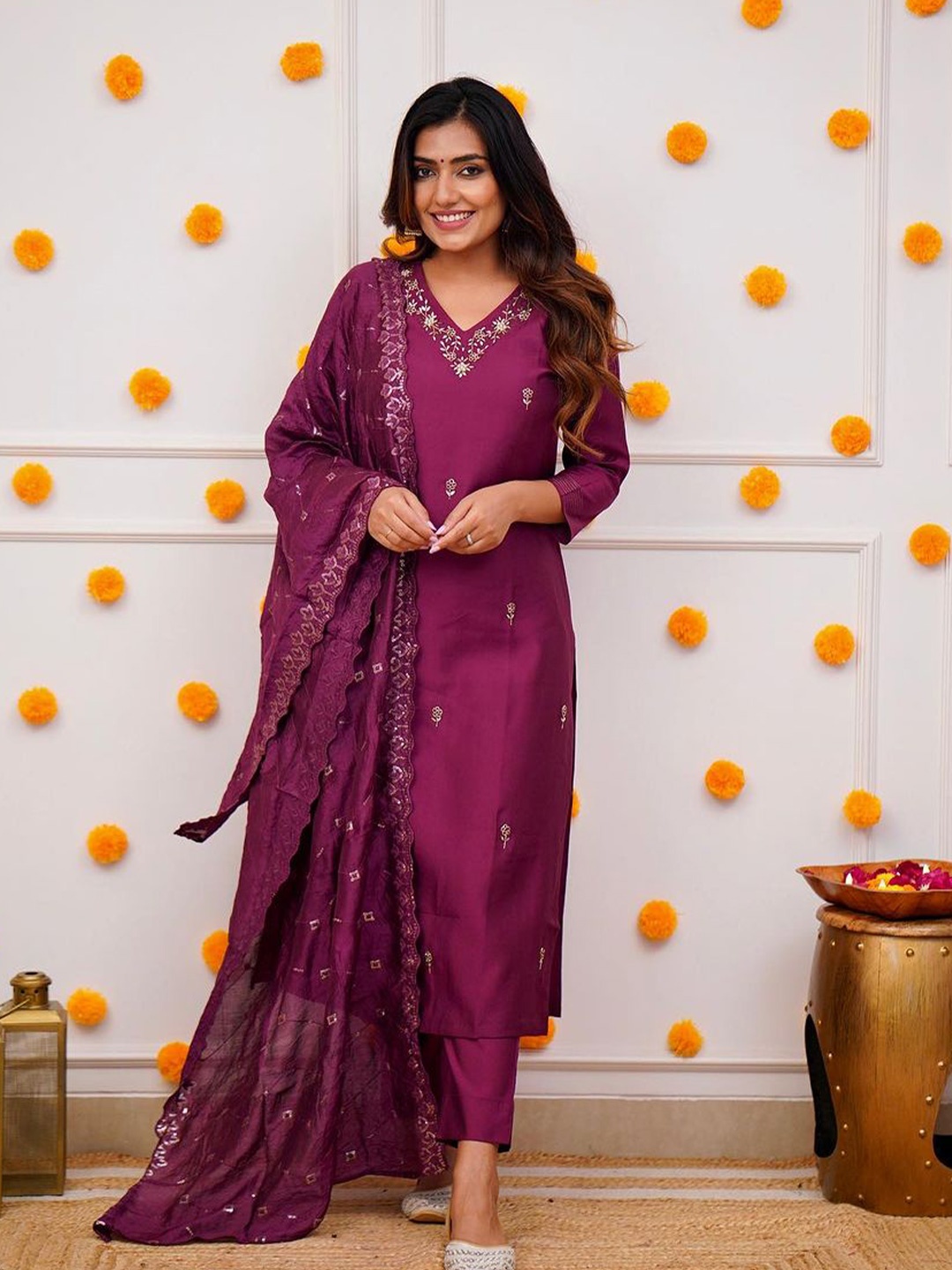 

Moda Rapido Women Floral Embroidered Regular Thread Work Kurta with Trousers & With Dupatta, Maroon