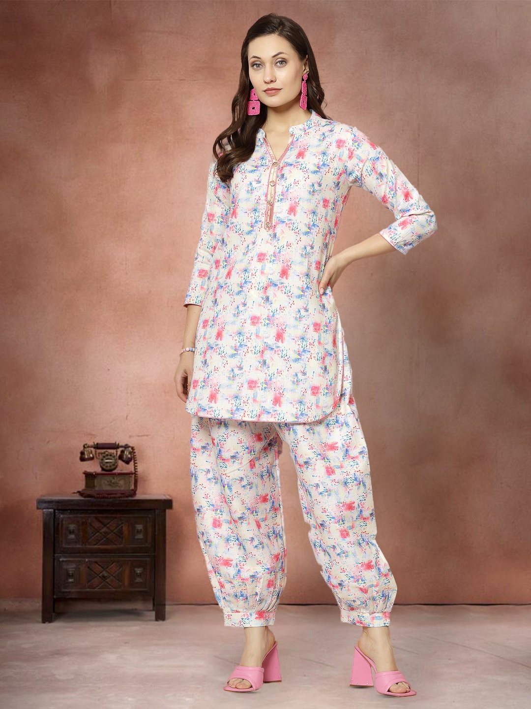 

Moda Rapido Printed Mandarin Collar Neck Tunic With Trousers Co-Ords, Off white