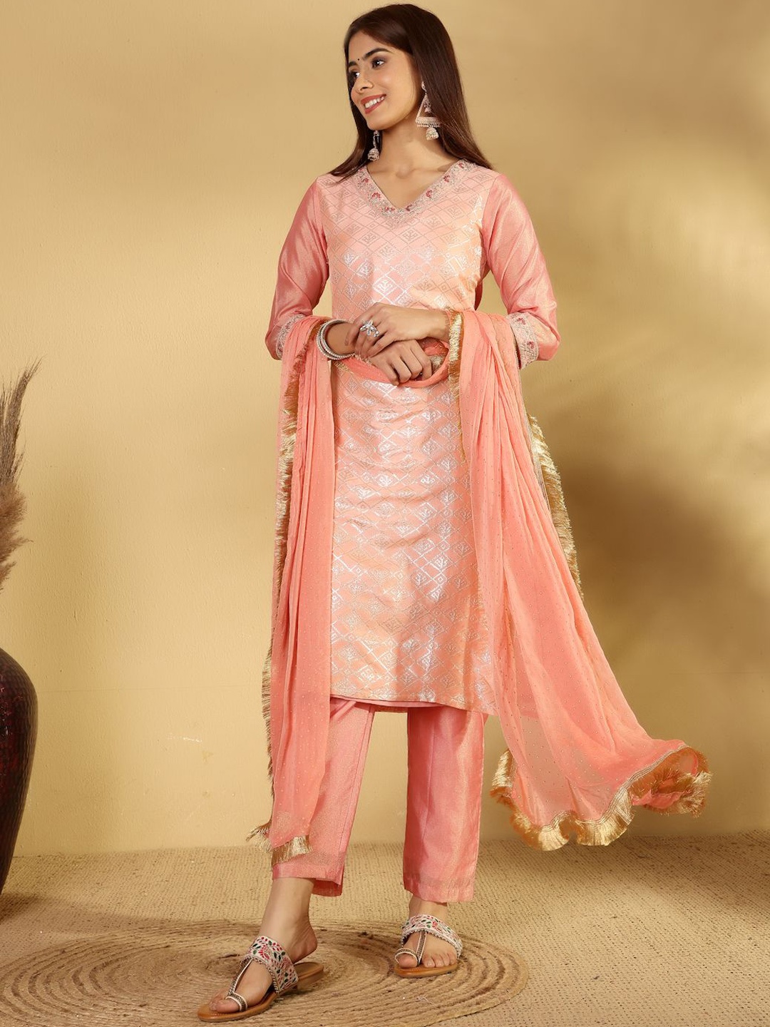 

House of Pataudi Floral Woven Design V-Neck Zari Straight Kurta With Trousers And Dupatta, Peach