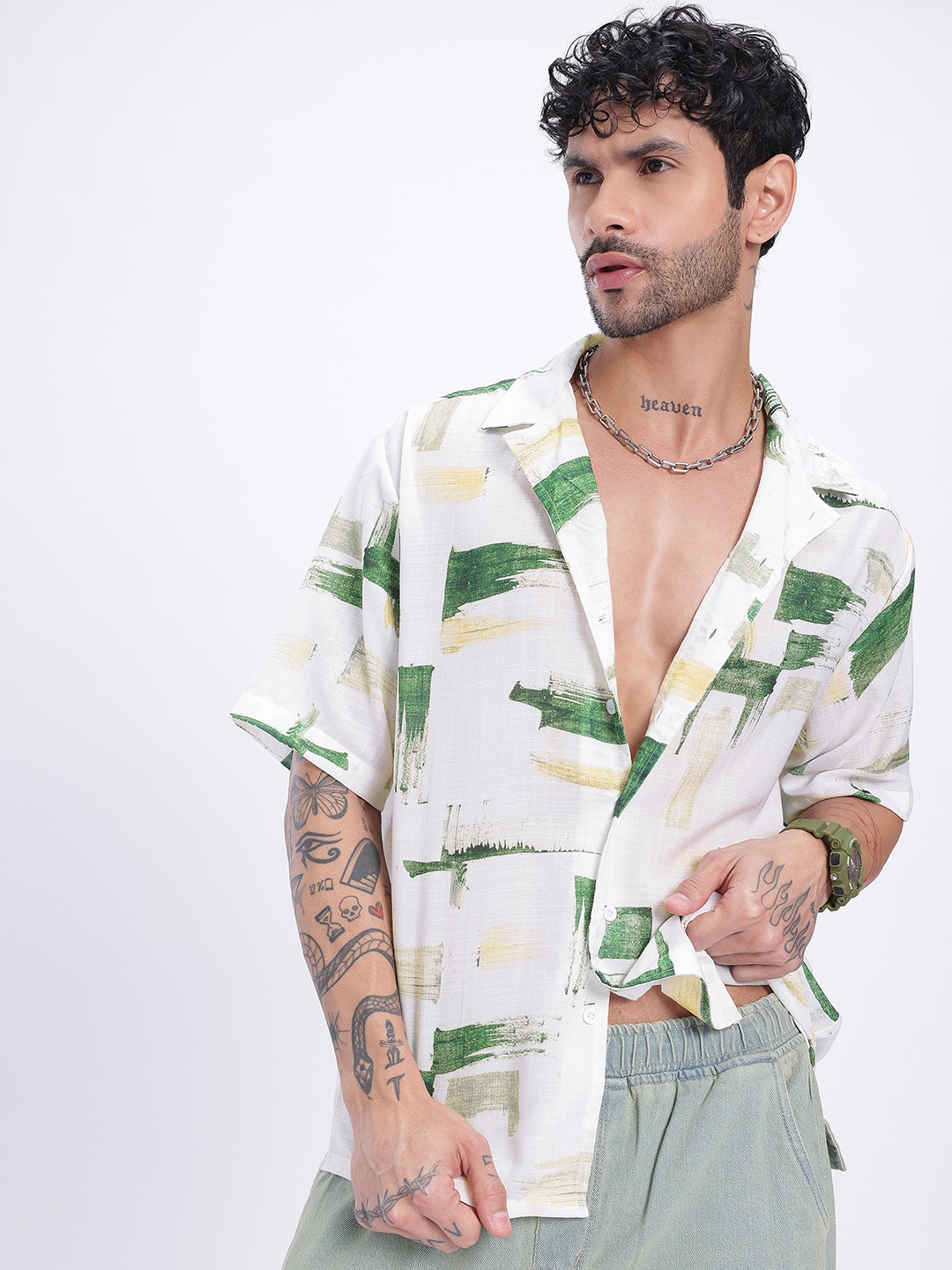 

glitchez Vacation Mode On Printed Relaxed Fit Shirt, White