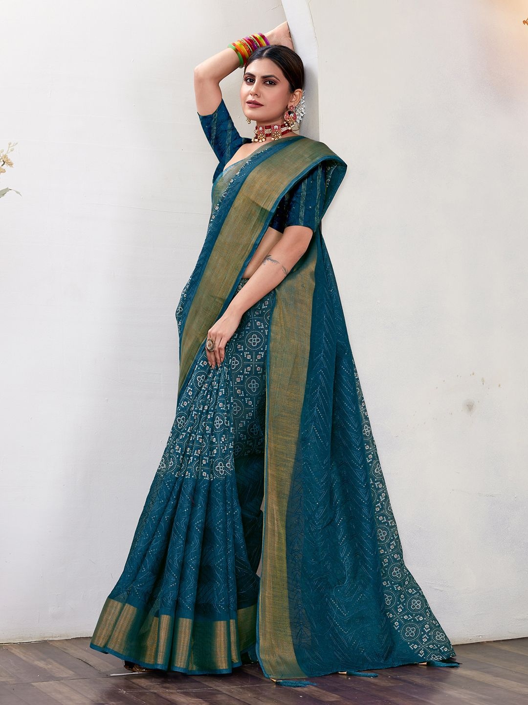 

Mitera Bandhani Zari Silk Blend Bandhani Saree, Teal