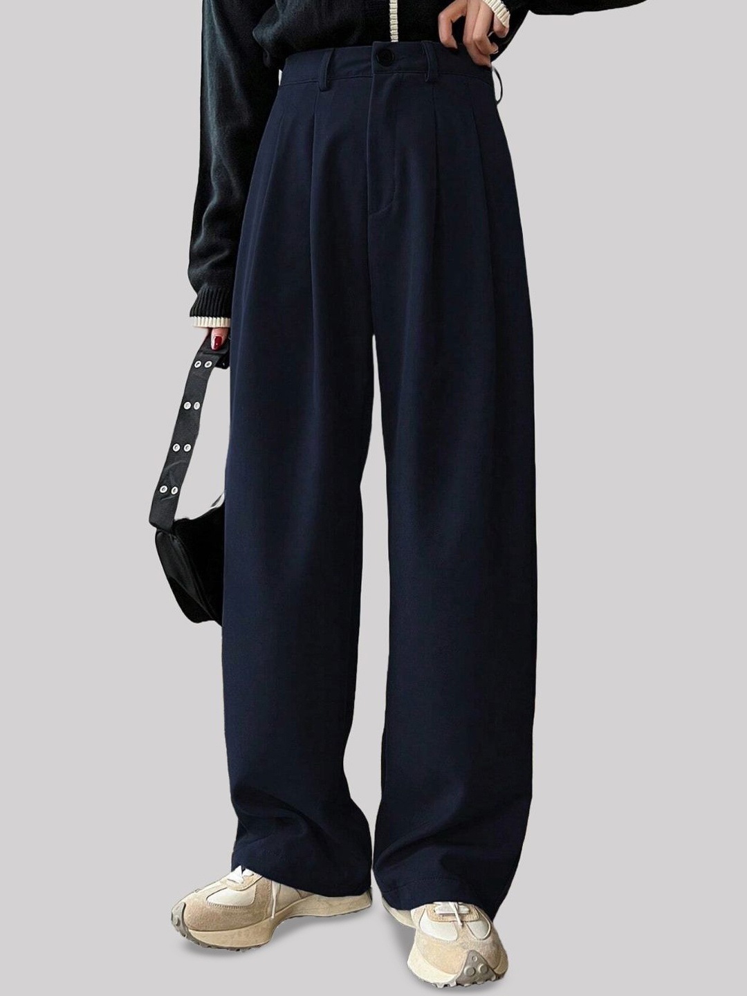 

FNOCKS Women Relaxed Straight Leg Flared High-Rise Trousers, Navy blue