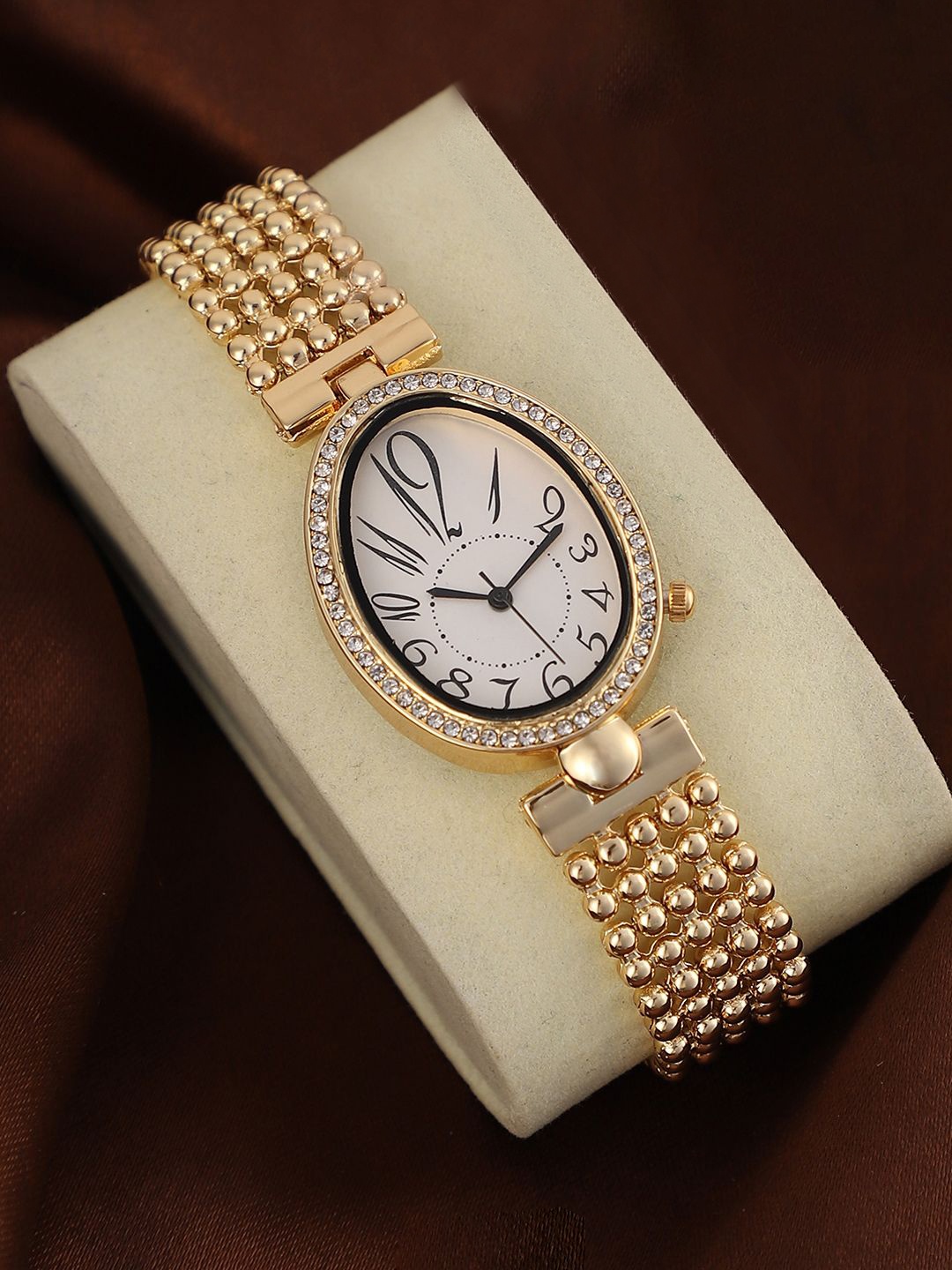 

HAUTE SAUCE by Campus Sutra Women The Lumex Dotted Oval Watch SS25_HSWC1394, White