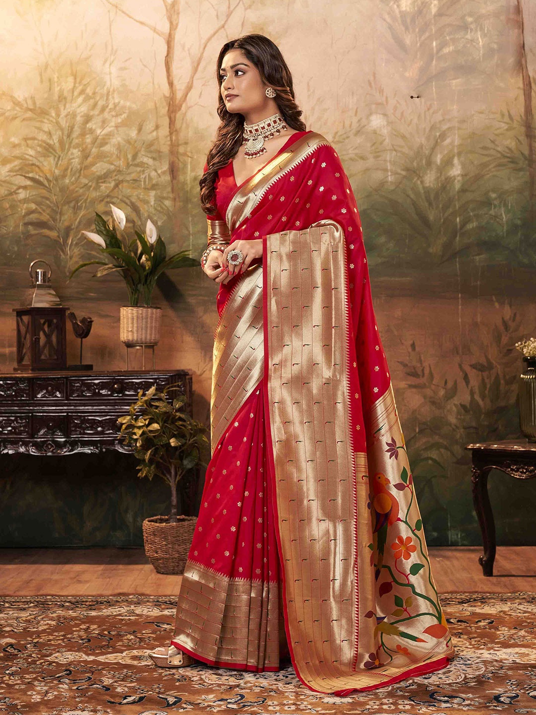 

Blissta Woven Design Zari Silk Blend Paithani Saree, Magenta