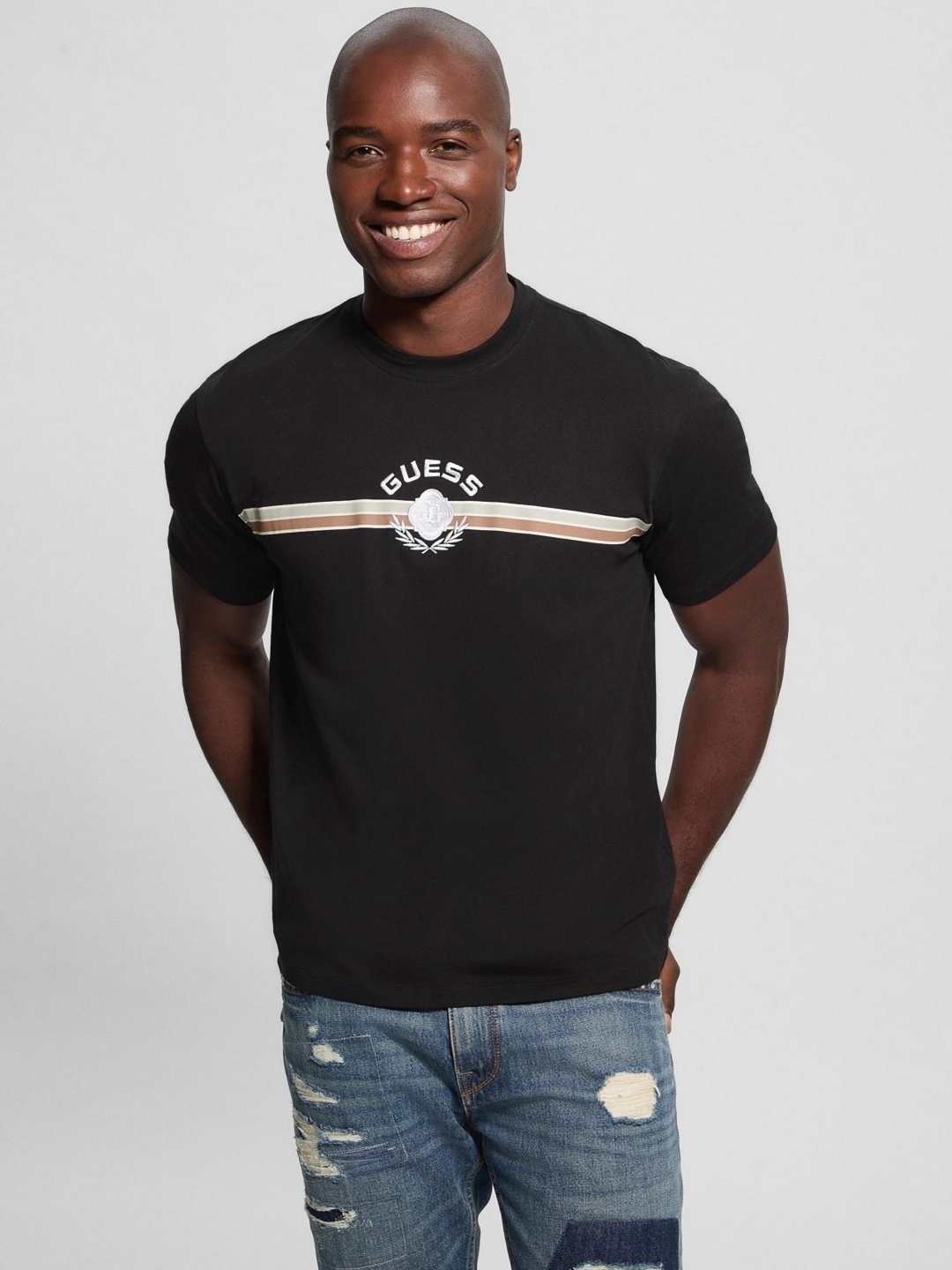 

GUESS Men Printed Applique T-shirt, Black