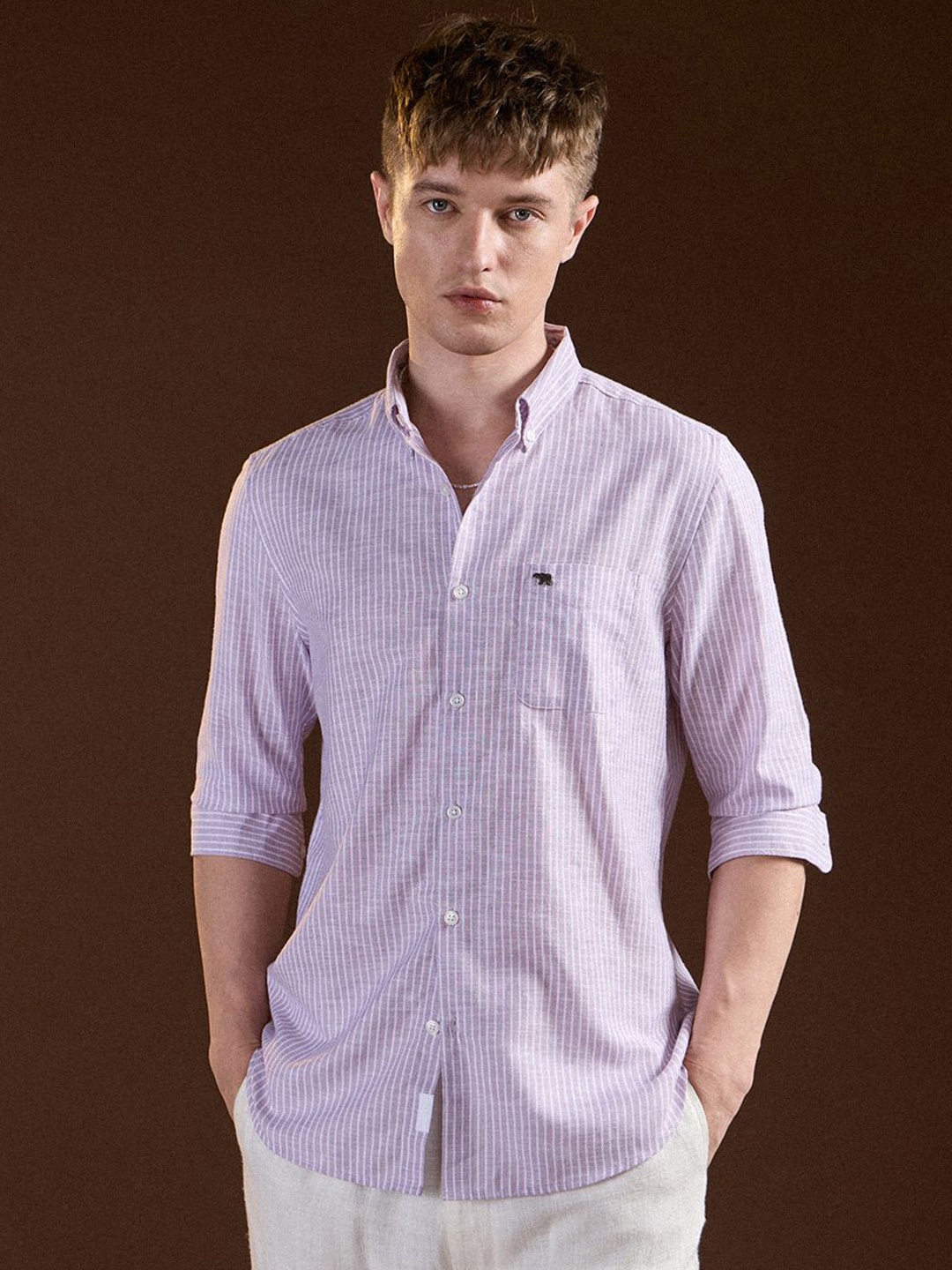 

THE BEAR HOUSE Men Slim Fit Opaque Striped Casual Shirt, Purple