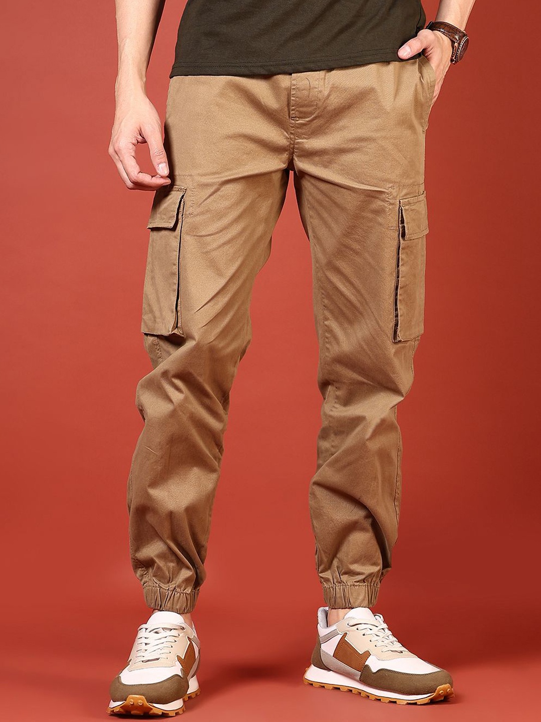 

V-Mart Men Joggers Trousers, Khaki