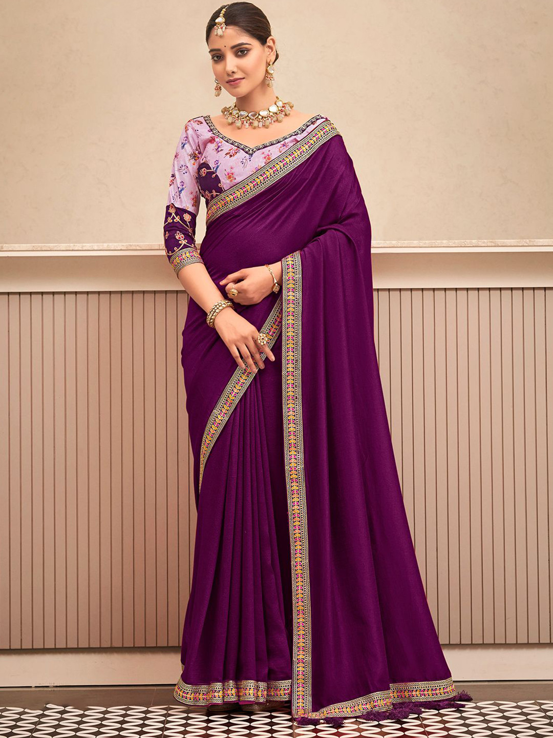 

DIVASTRI Embroidered Silk Blend Saree, Purple
