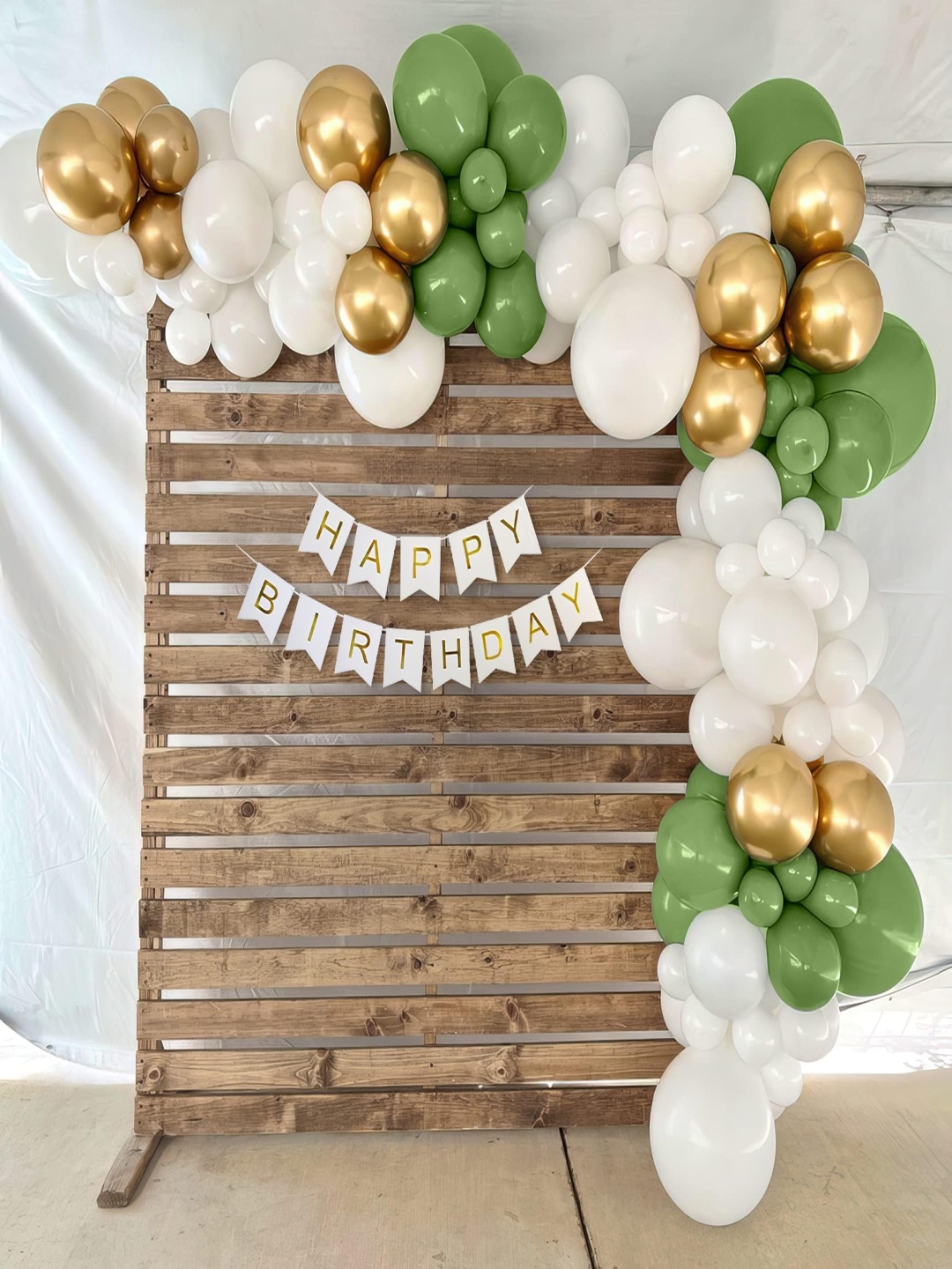 

Special You 48 Pcs Green & White Birthday Decoration