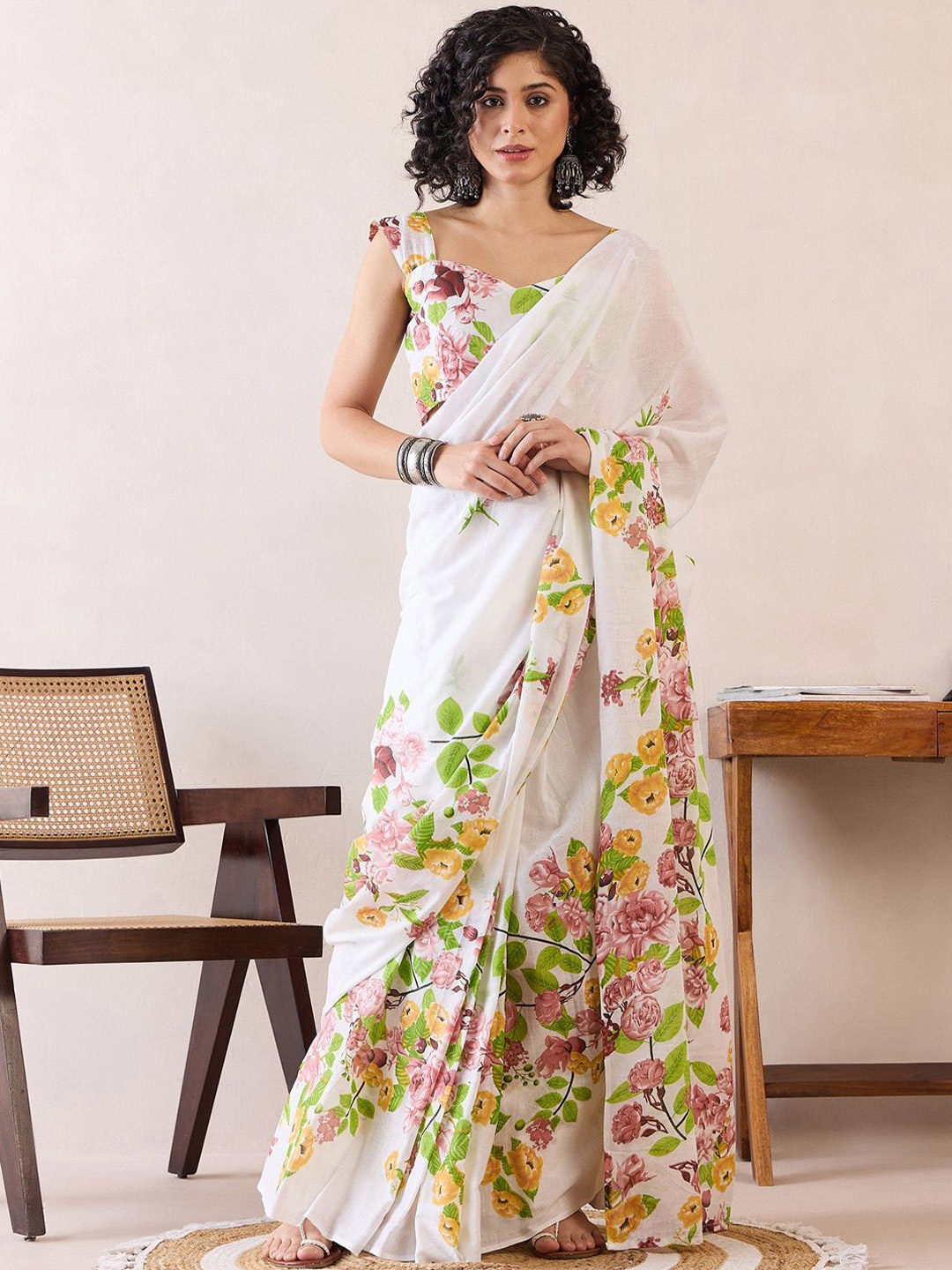 

Anouk Rustic Floral Ready to Wear Block Print Saree, White