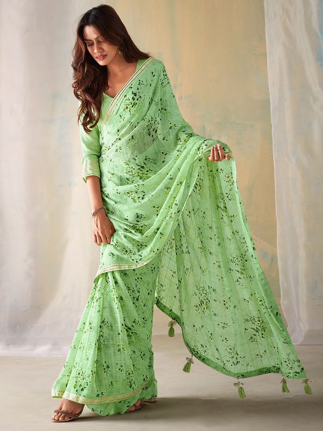

Anouk Rustic Floral Poly Georgette Saree, Green