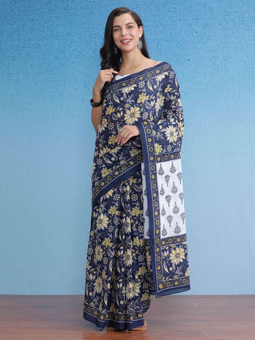 

Mitera Floral Bagru Saree, Navy blue