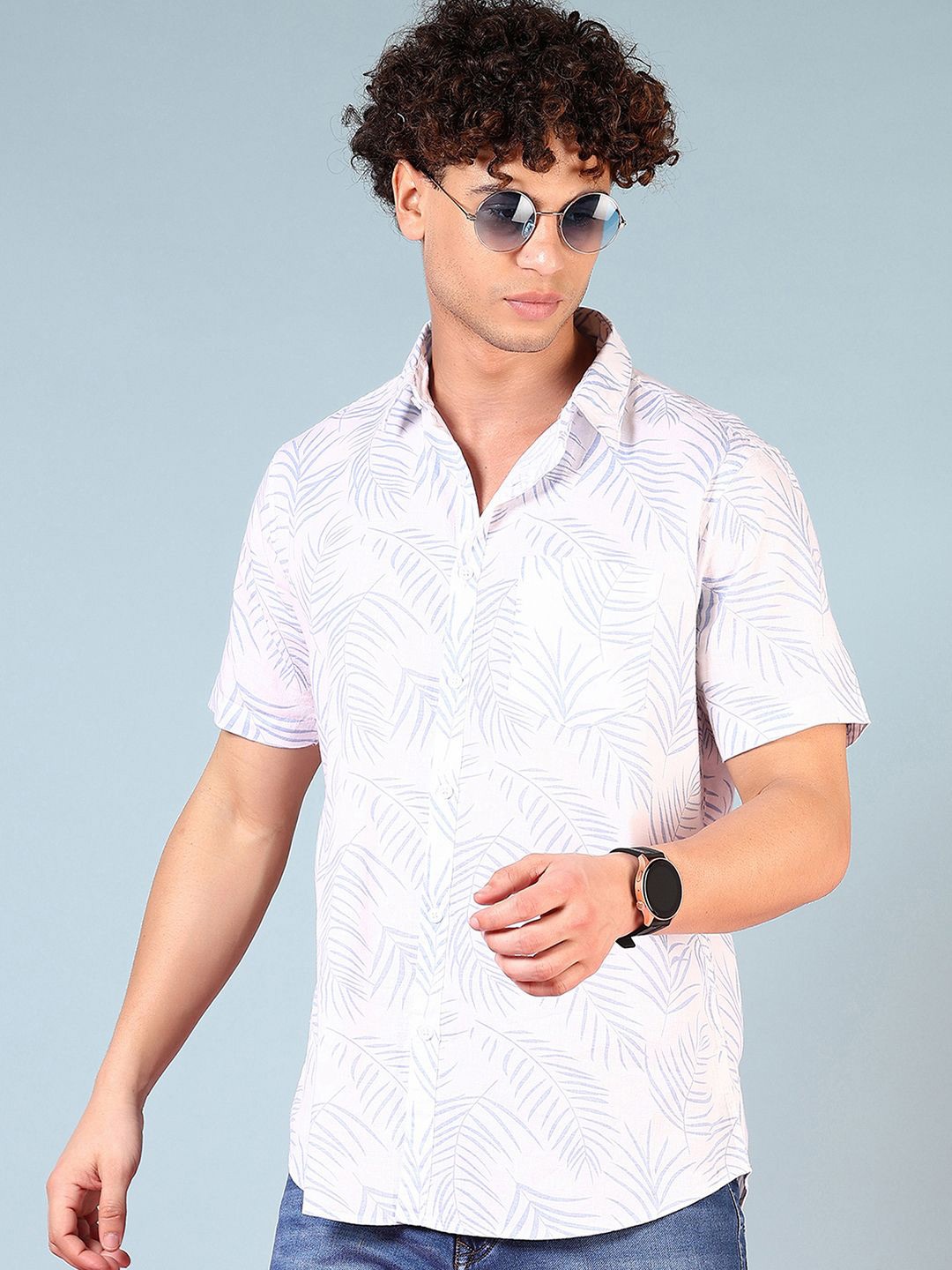 

V-Mart Men Floral Opaque Printed Casual Shirt, Blue