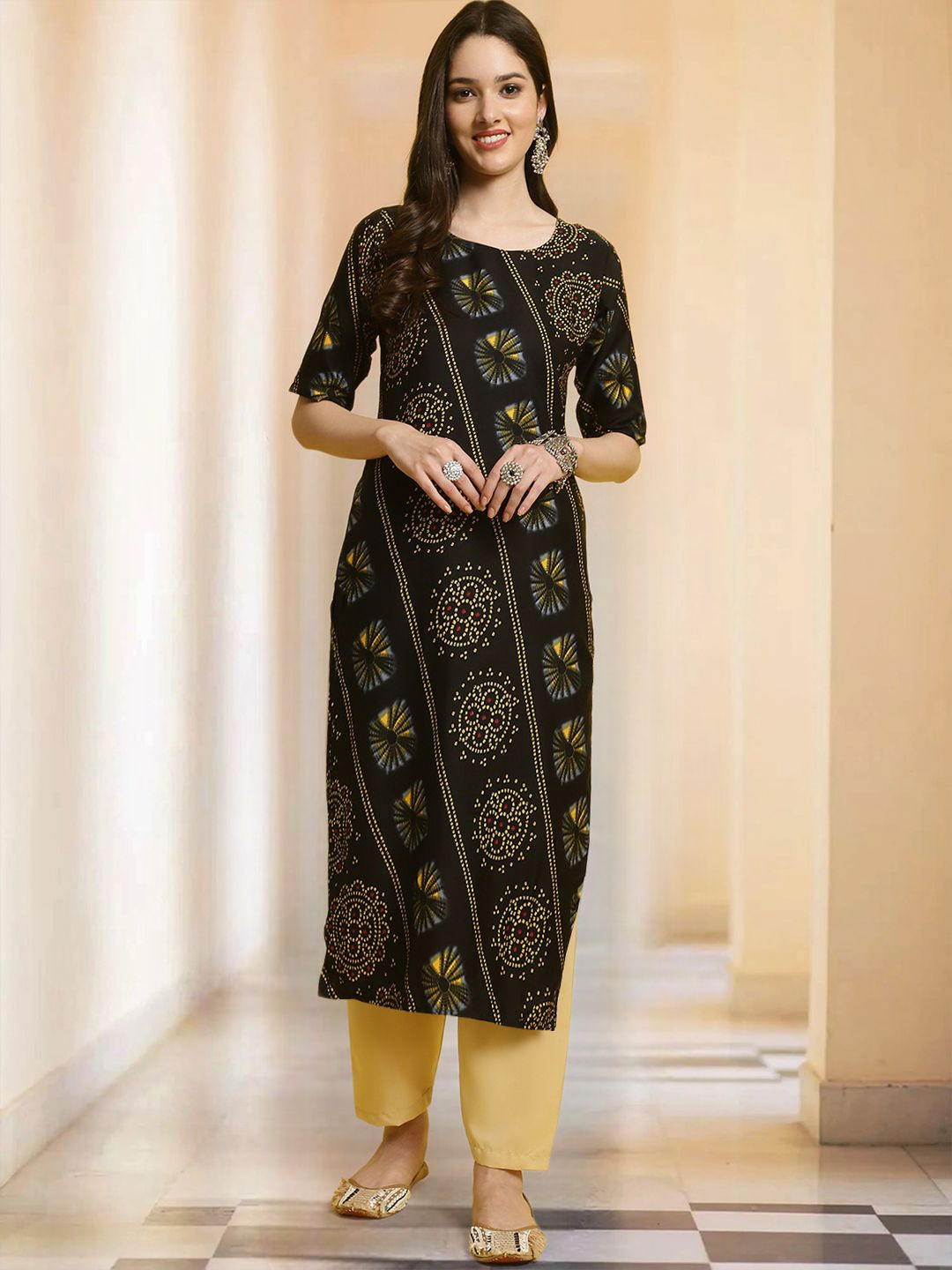 

Moda Rapido Bandhani Printed Round Neck Straight Kurta with Trousers, Black