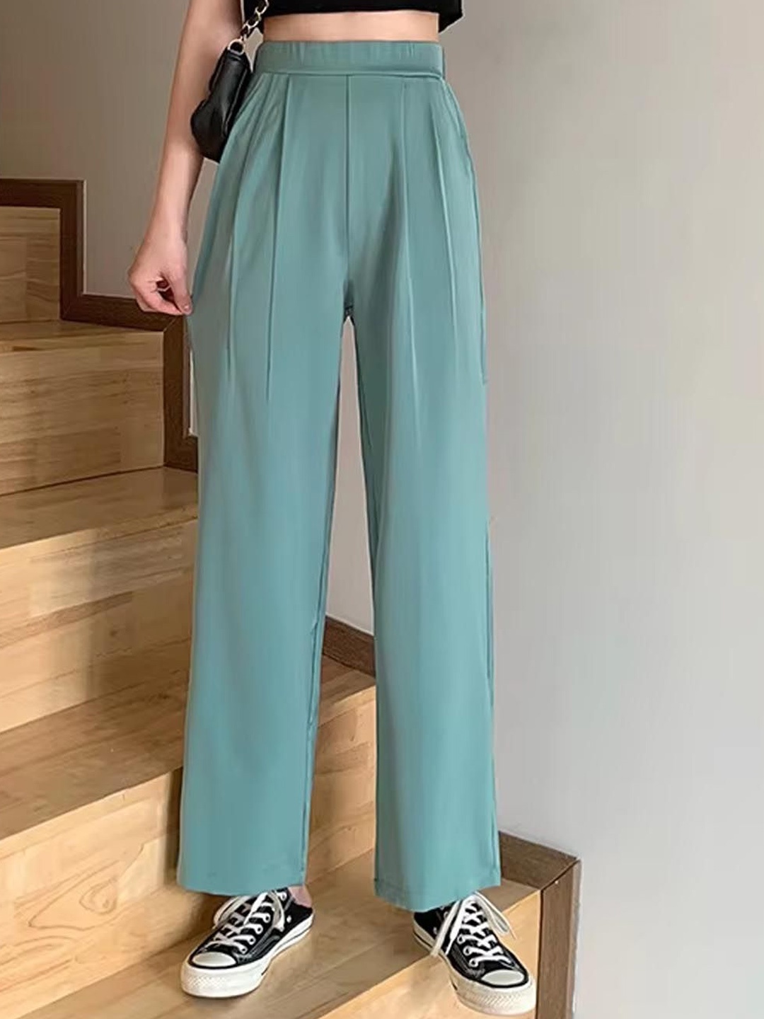 

StyleCast Women Solid Pleated High-Rise Trousers, Green