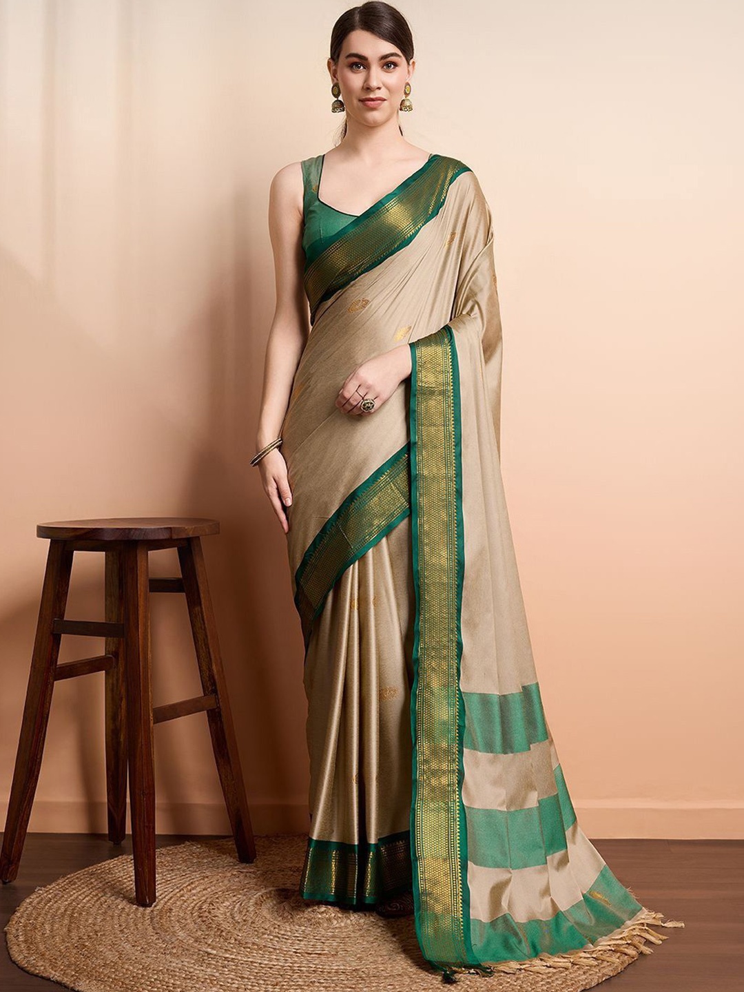 

SILKWEAR Ethnic Motifs Zari Silk Cotton Kanjeevaram Saree, Beige