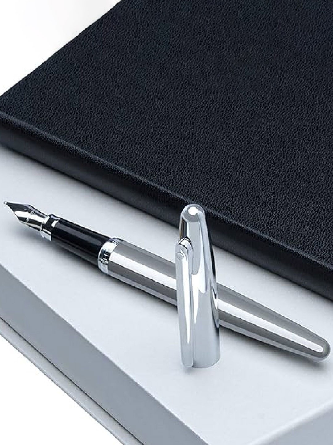 

Sheaffer Chrome with Chrome Trim E9421 VFM Fine Nib Fountain Pen, Silver