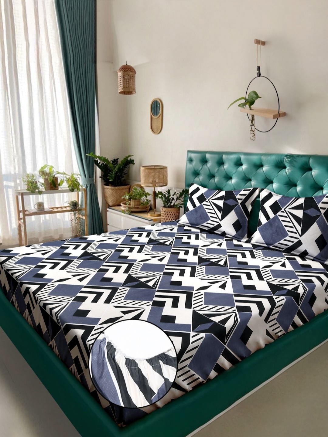 

Aura White & Black Geometric Printed Fitted 300 TC King Bedsheet Set 2.50 m X 2.25 m