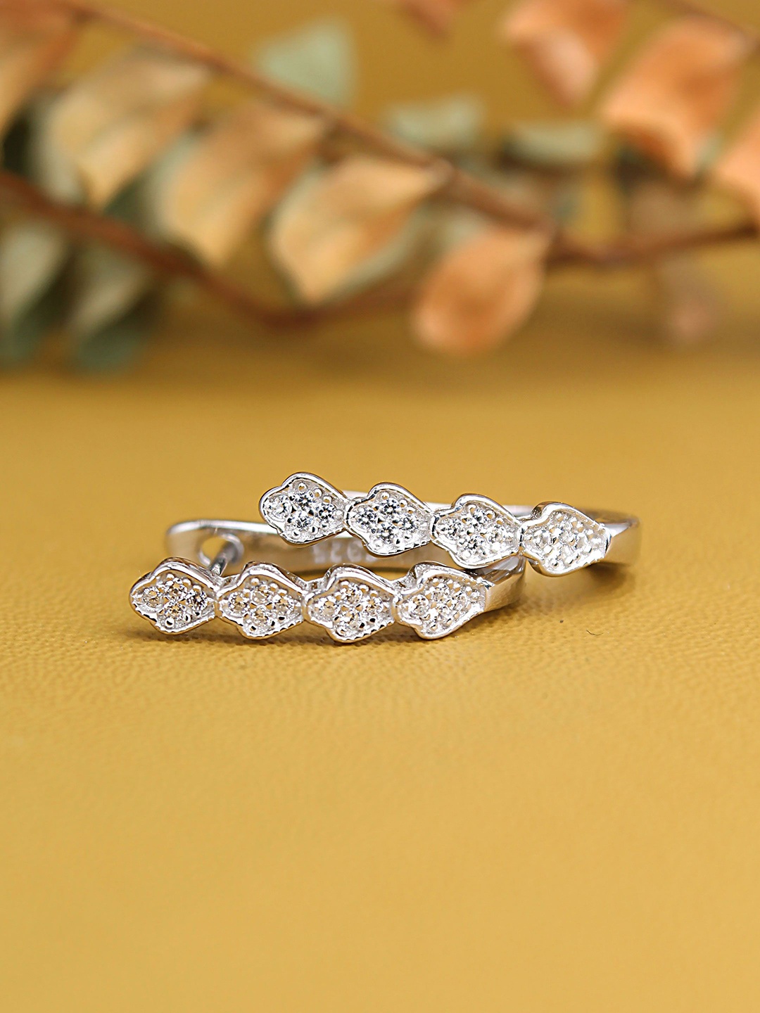 

DEVASHREE 925 Sterling Silver Rhodium-Plated Cubic Zirconia Studded Leaf Shaped Studs, White