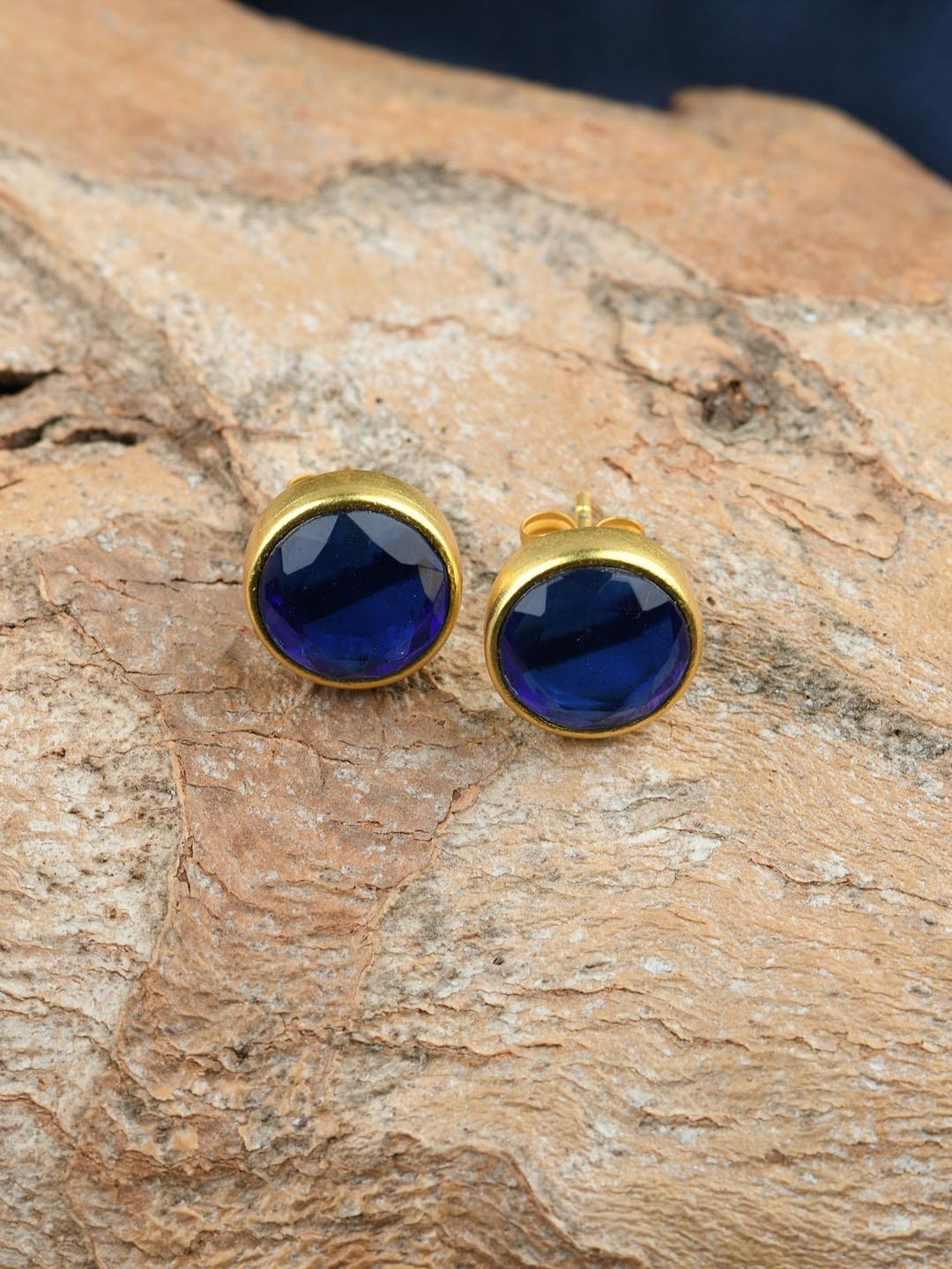 

TOTAPARI Gold-Plated Crystals Circular Shaped Studs, Navy blue