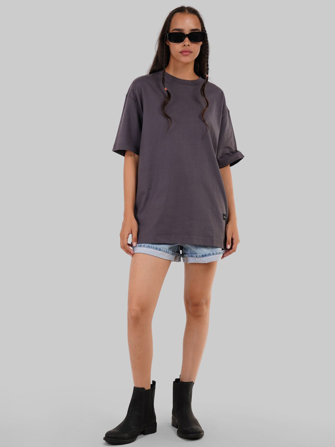 

Underrated Club Women Bio Finish Solid Round Neck Cotton Oversized T-shirt, Grey