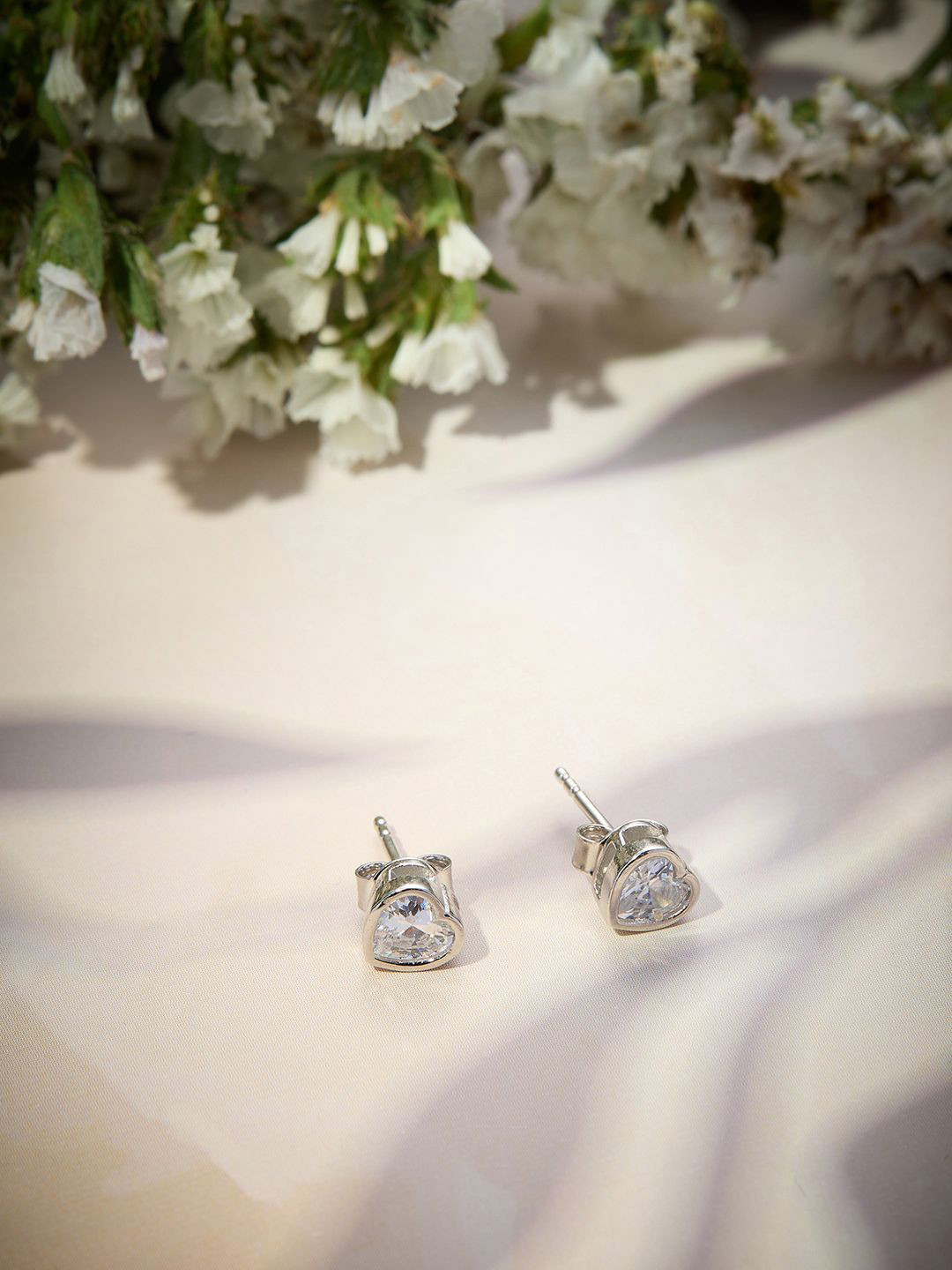 

MAIRA 925 Sterling Silver Rhodium-Plated Cubic Zirconia Stones Studded Heart Shaped Studs