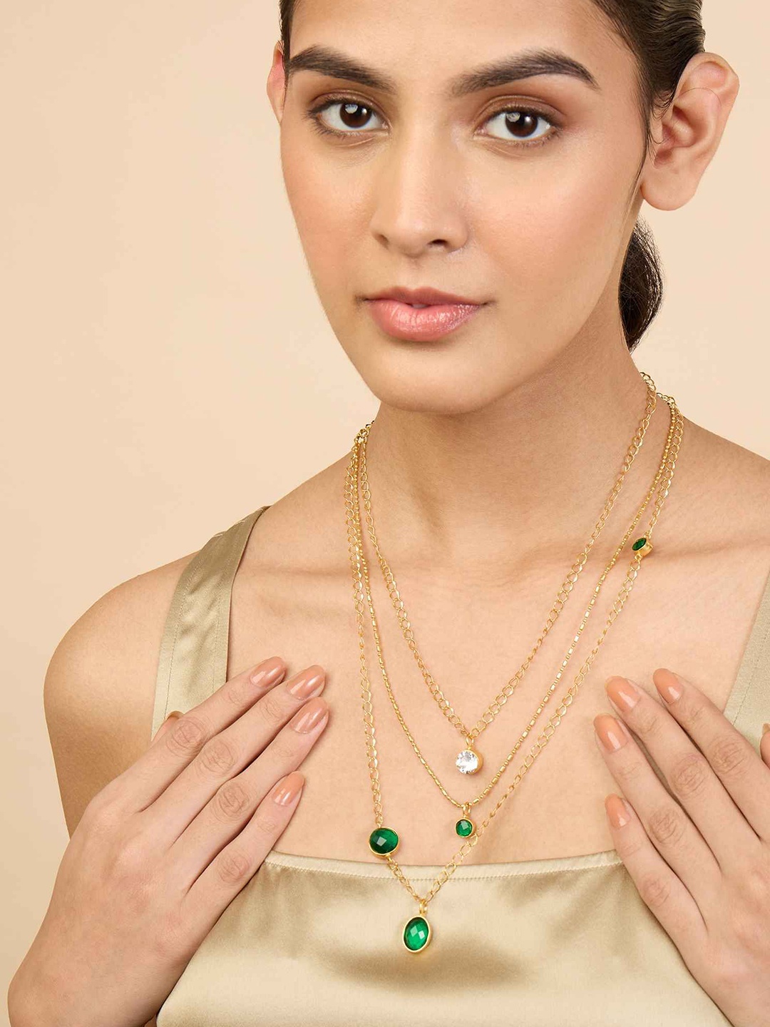 

MNSH Gold-Plated Artificial Stones Studded Necklace