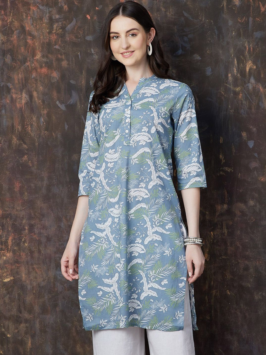 

Melange by Lifestyle Floral Printed Mandarin Collar Pure Cotton Straight Kurta, Blue