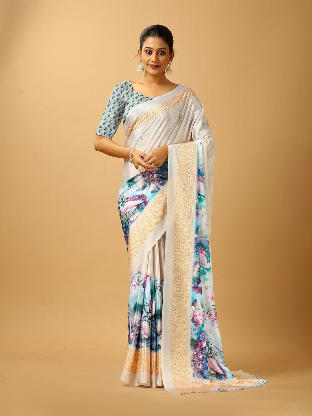 

VIRENDRA TEXTILES Ethnic Motifs Zari Pure Crepe Saree, Cream