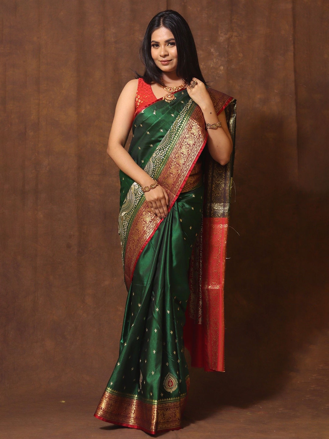 

GS CREATION Woven Design Zari Satin Banarasi Saree, Olive