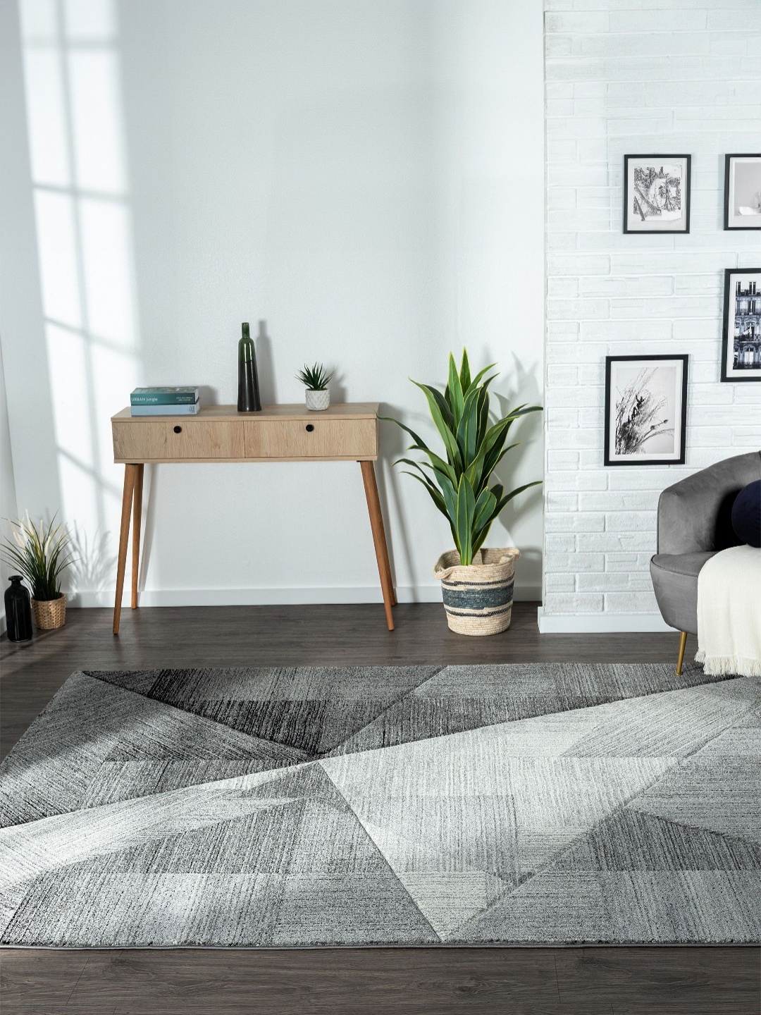 

OBSESSIONS Grey Geometric Anti-Skid Polypropylene Carpet