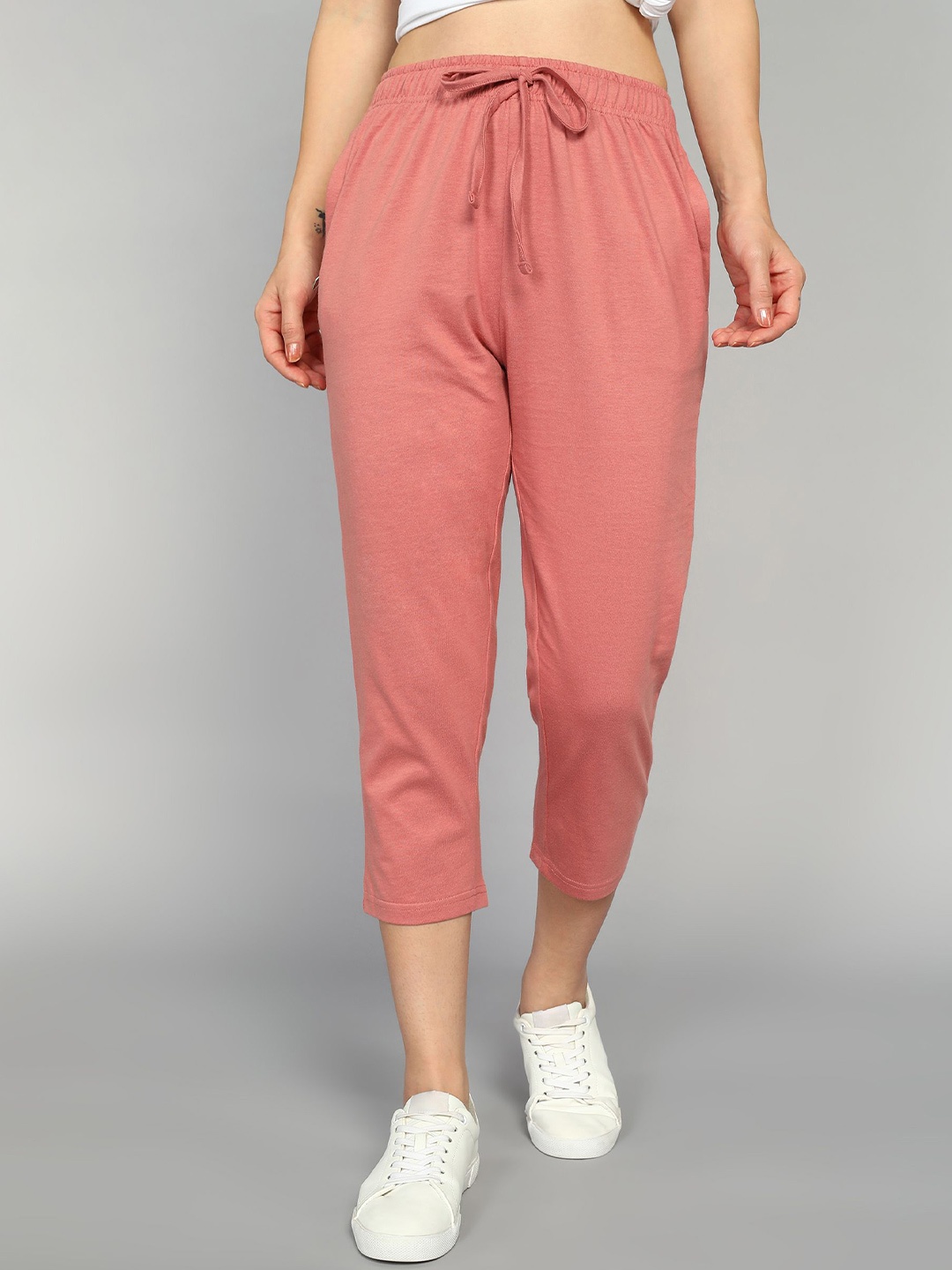 

Metronaut Women Capris, Pink