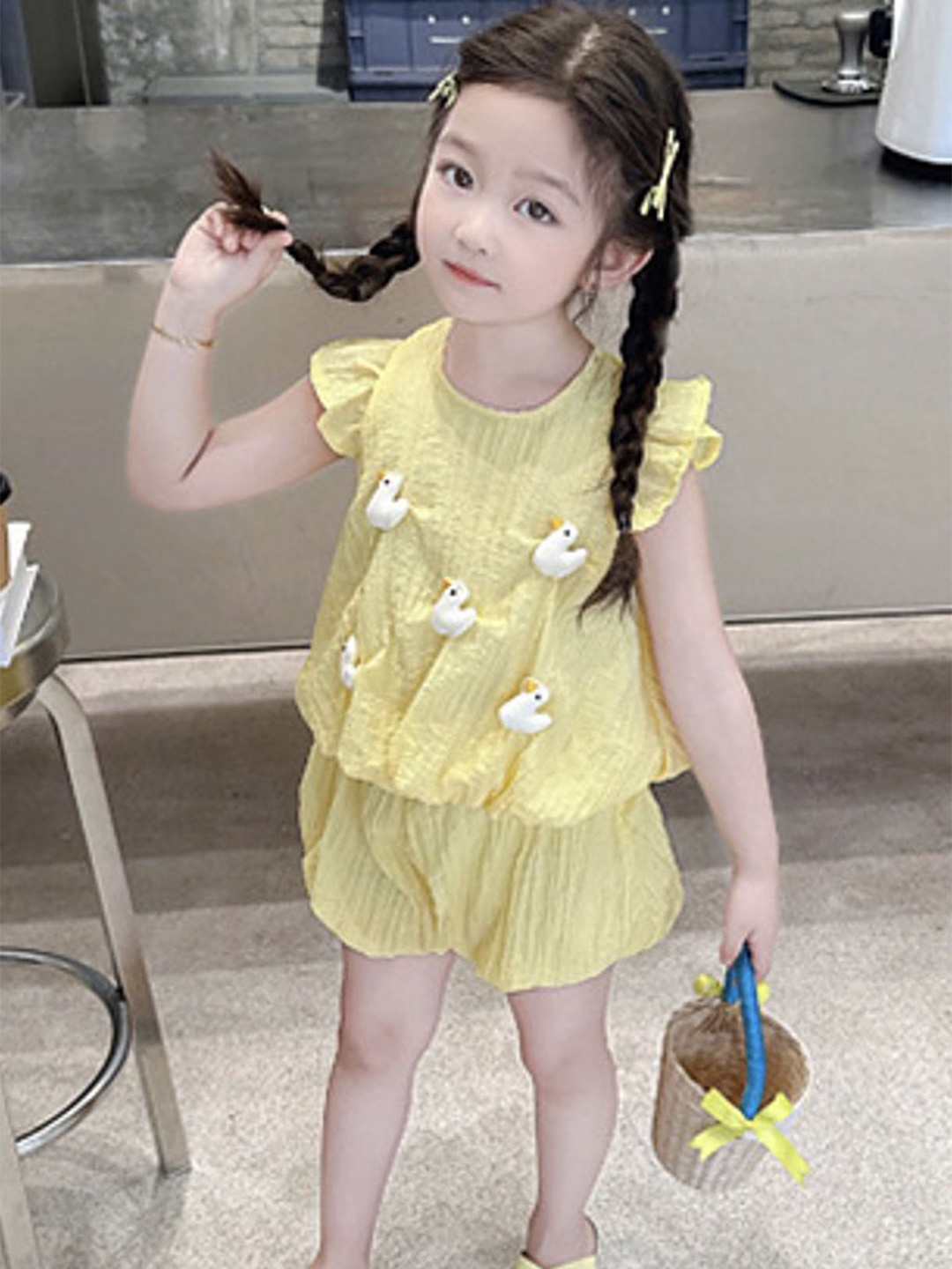 

LULU & SKY Girls Embellished Round Neck Top With Shorts, Yellow