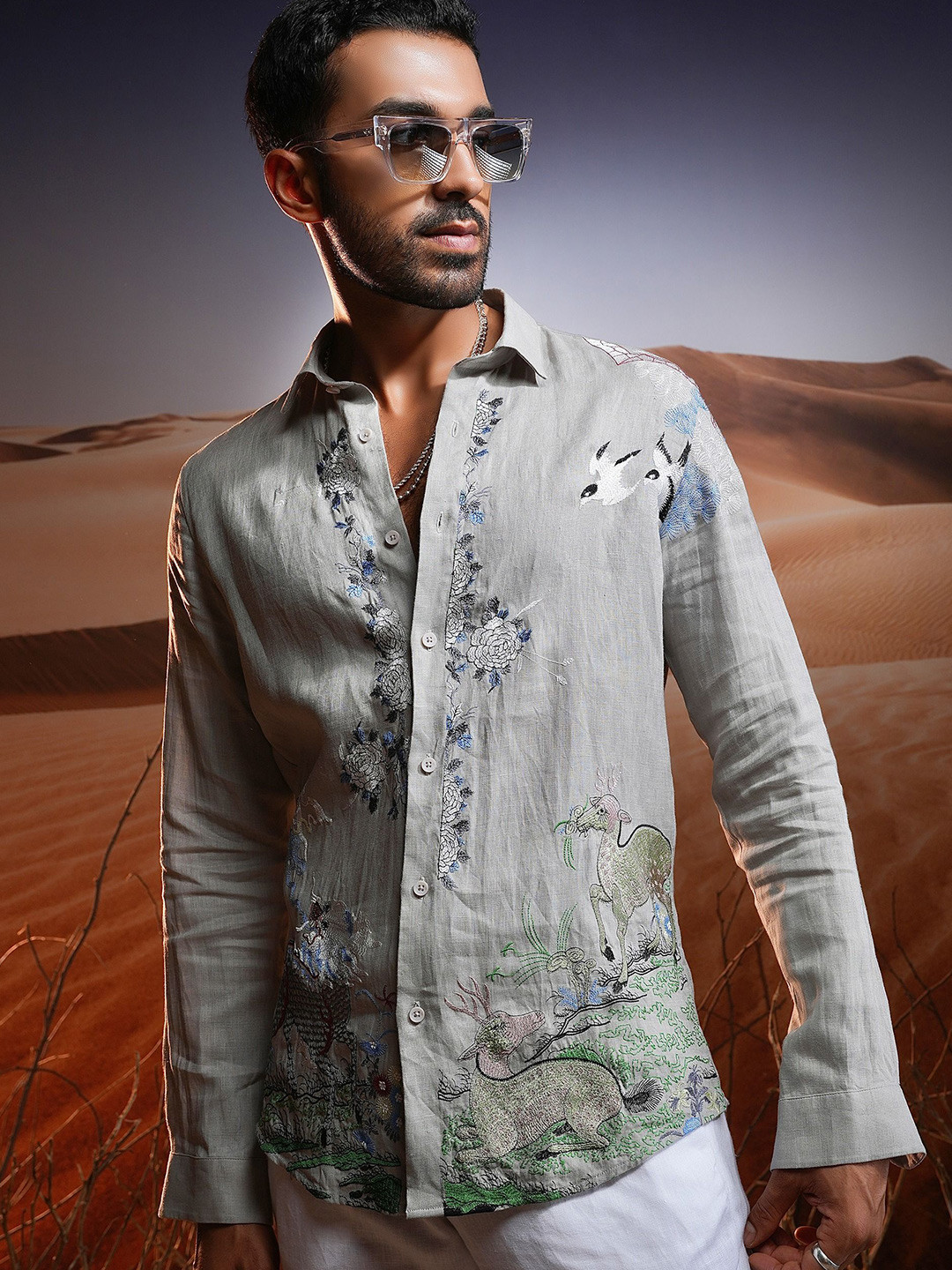 

ASUKA Men Floral Opaque Striped Casual Shirt, Green