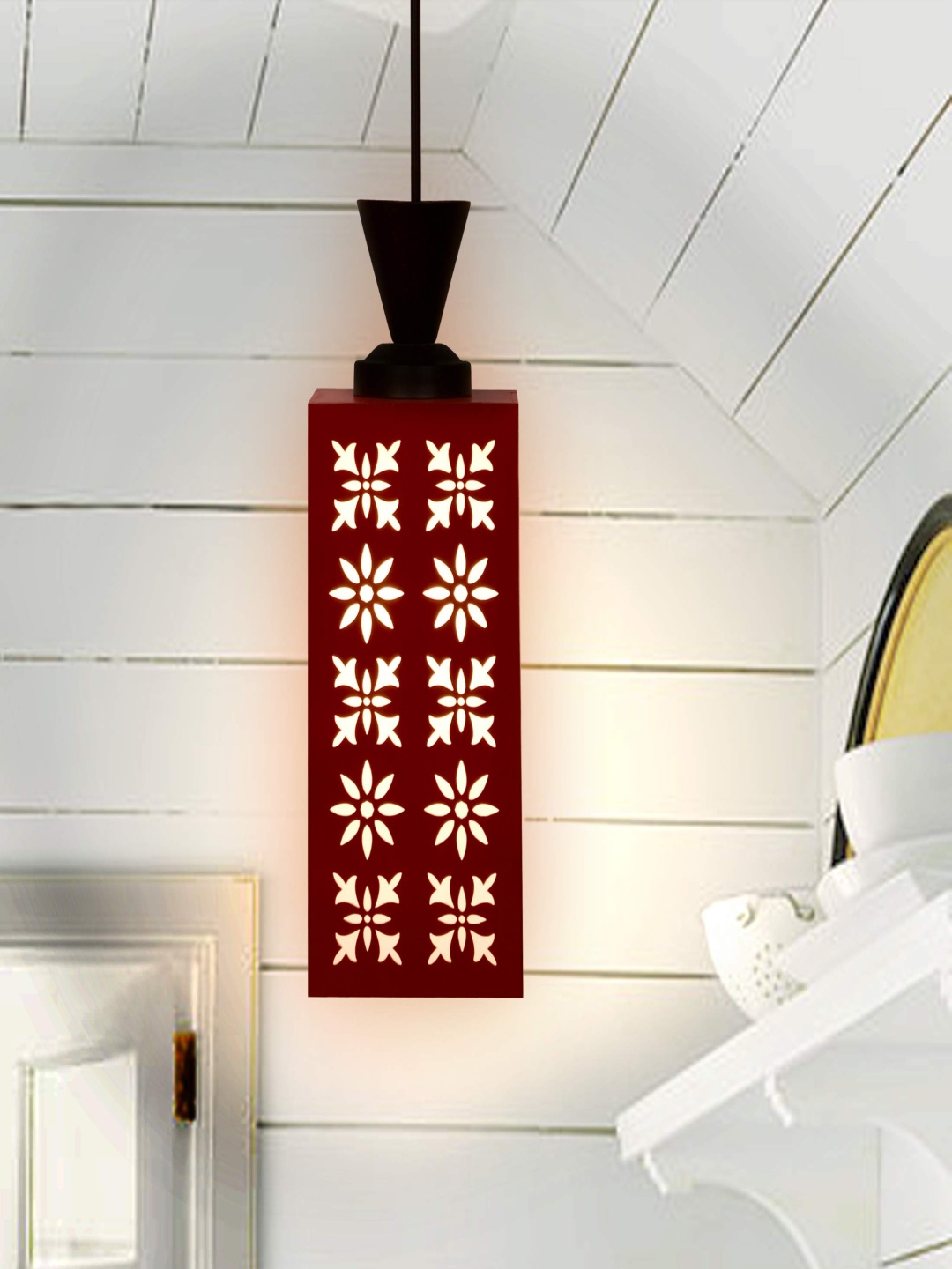 

Gojeeva Red & White Textured Wooden Rectangle Shaped Wall Hanging Lamp