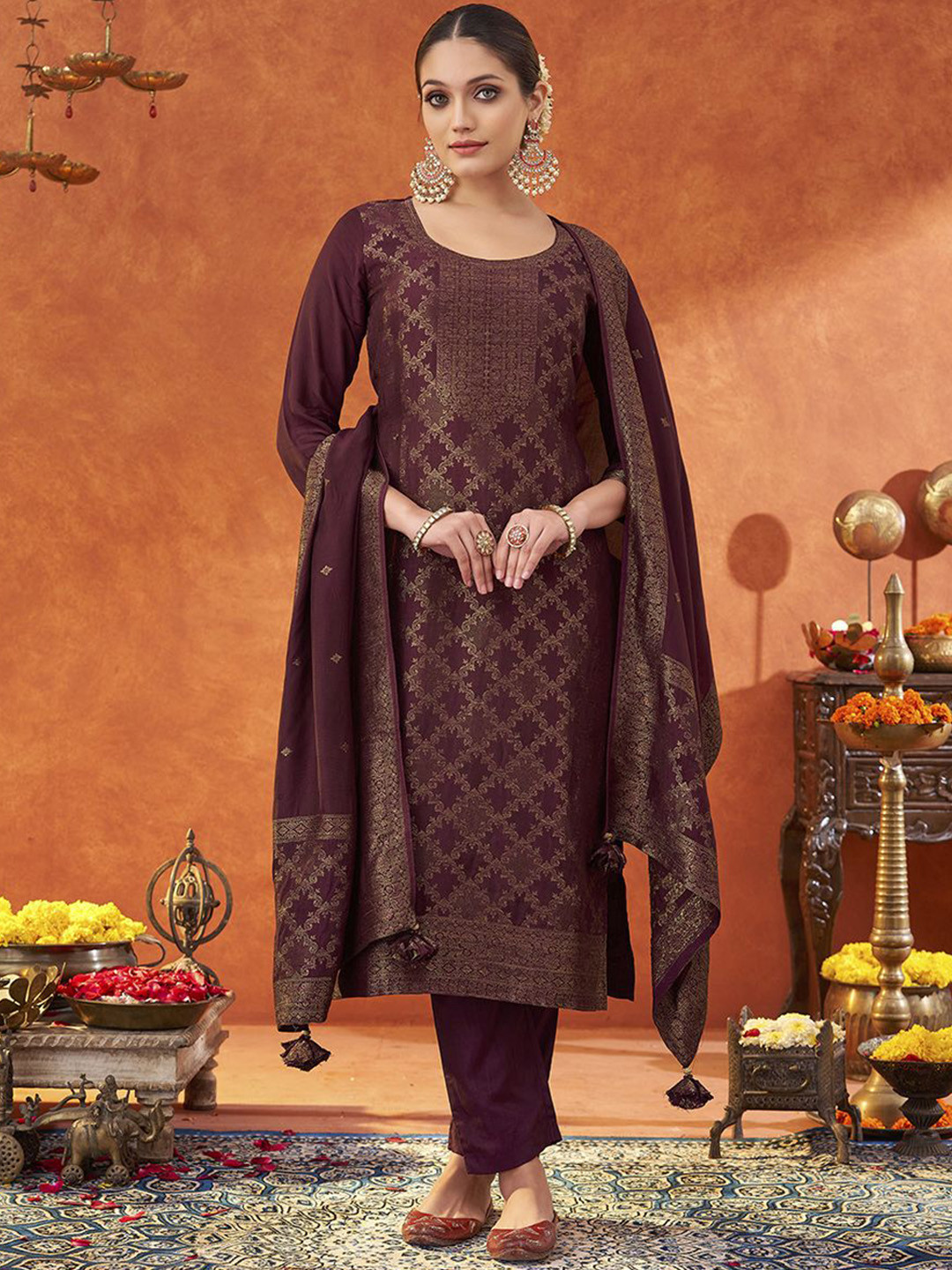 

HRITIKA Women Floral Regular Kurta with Trousers & With Dupatta, Purple