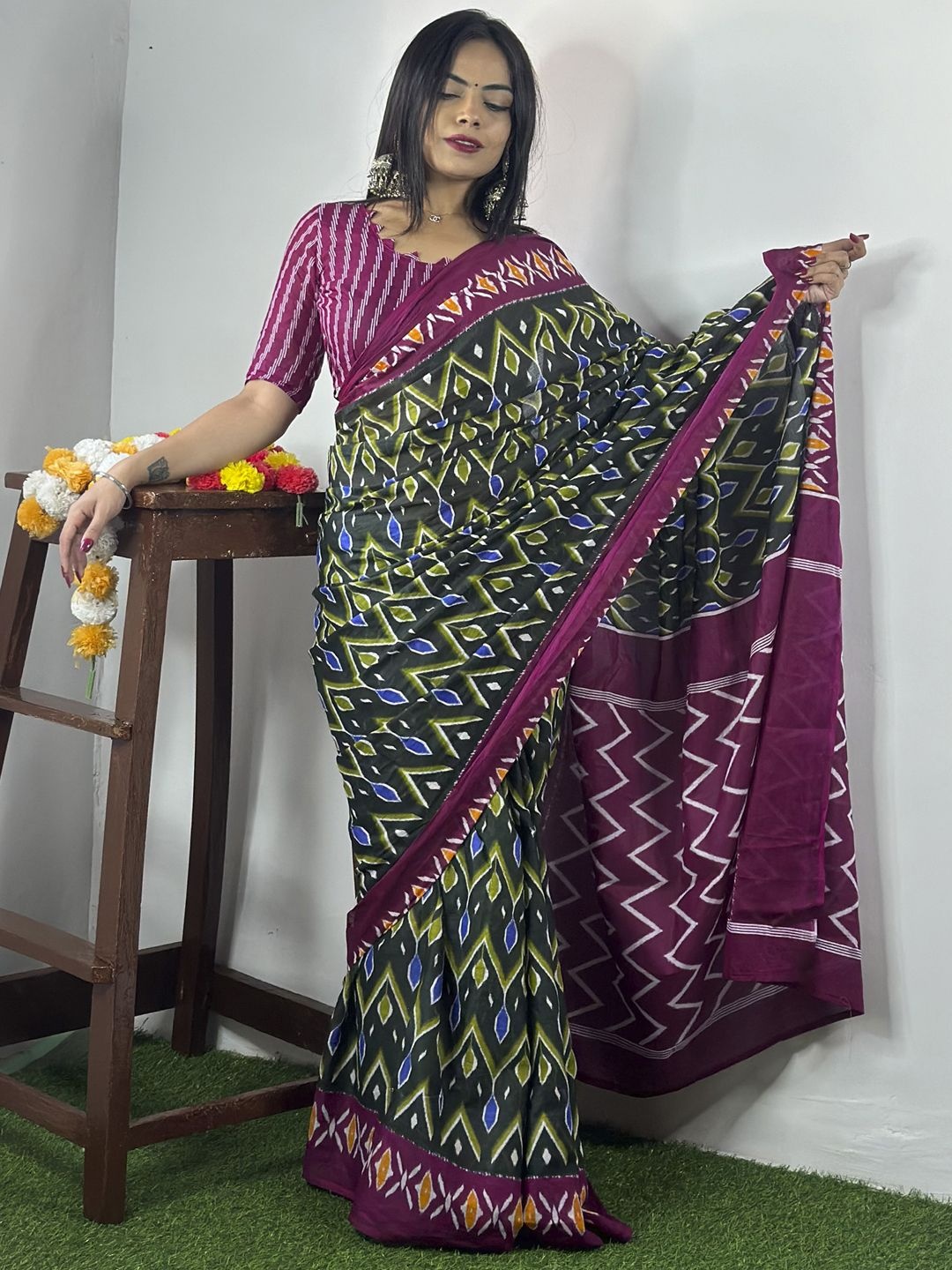 

Anouk Rustic Ikat Saree, Green