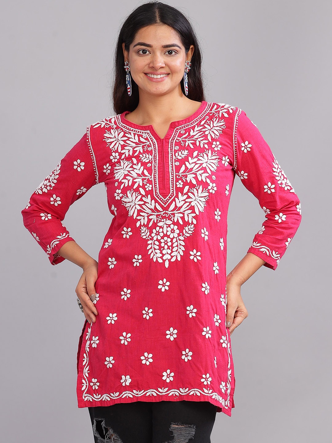 

Club Loom Floral Chikankari Embroidered Pure Cotton Straight Kurti, Pink