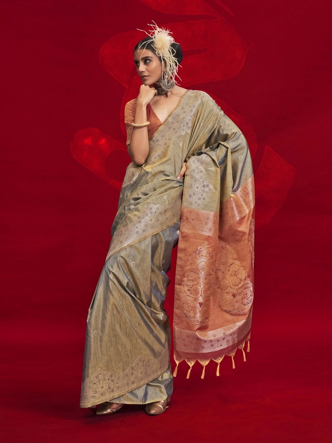 

Anouk Woven Design Zari Silk Blend Banarasi Saree, Grey