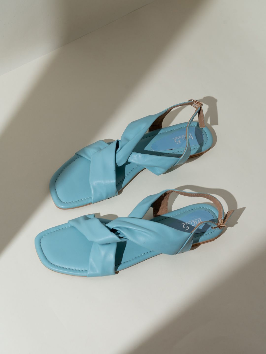

Inc 5 Women Open Toe Flats, Blue