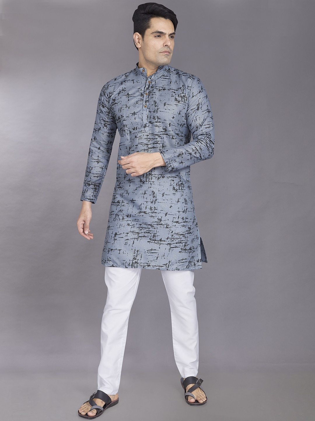 

DIVISIVE Abstract Printed Regular Kurta With Pyjama, Grey